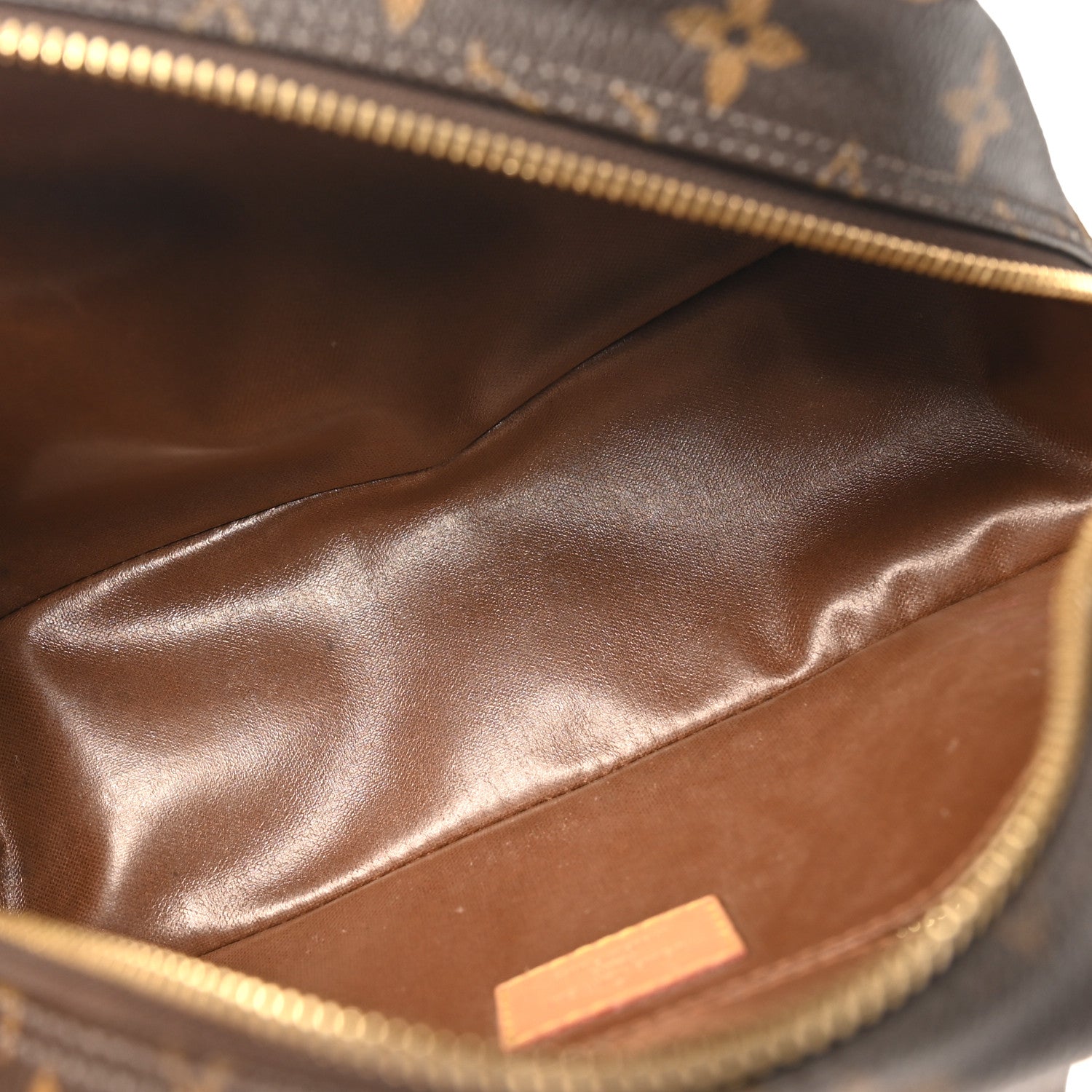Louis Vuitton Monogram Toiletry Bag 25 5 of 8
