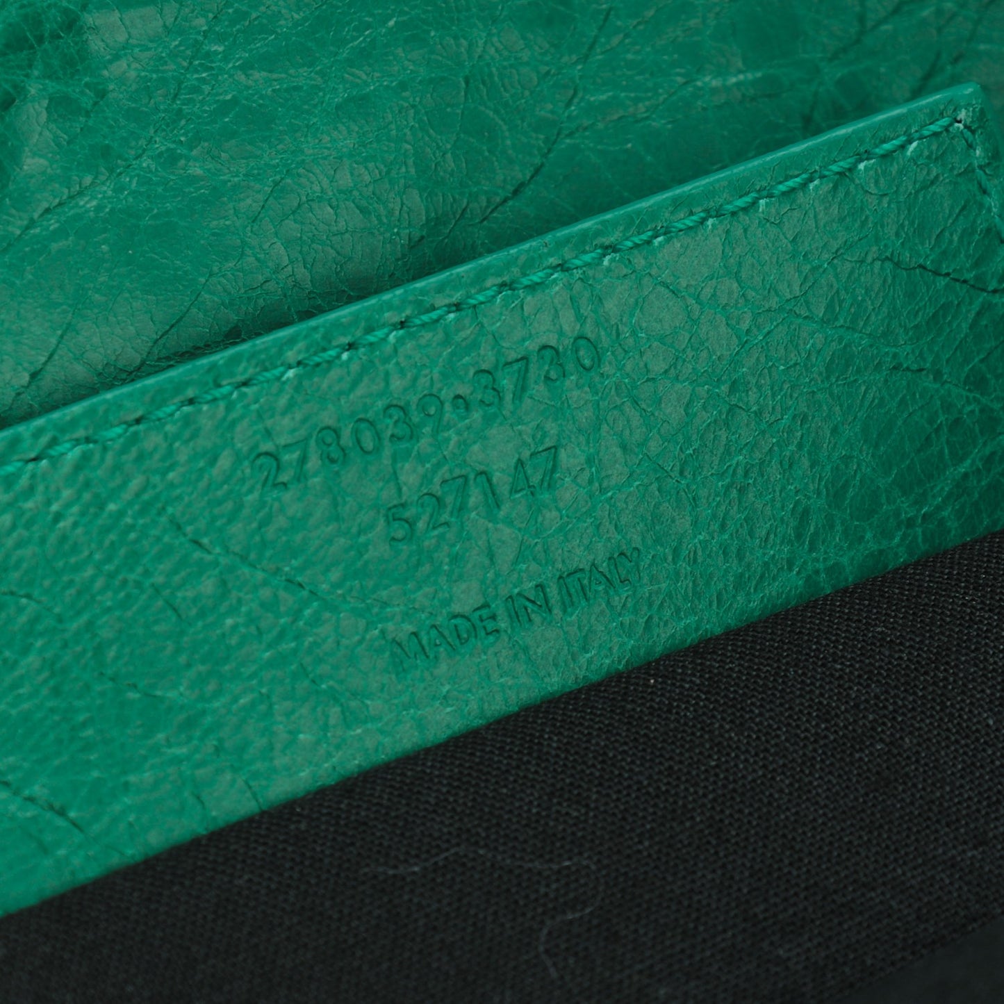 Agneau Classic Hardware Flap Clutch Vert Sauge