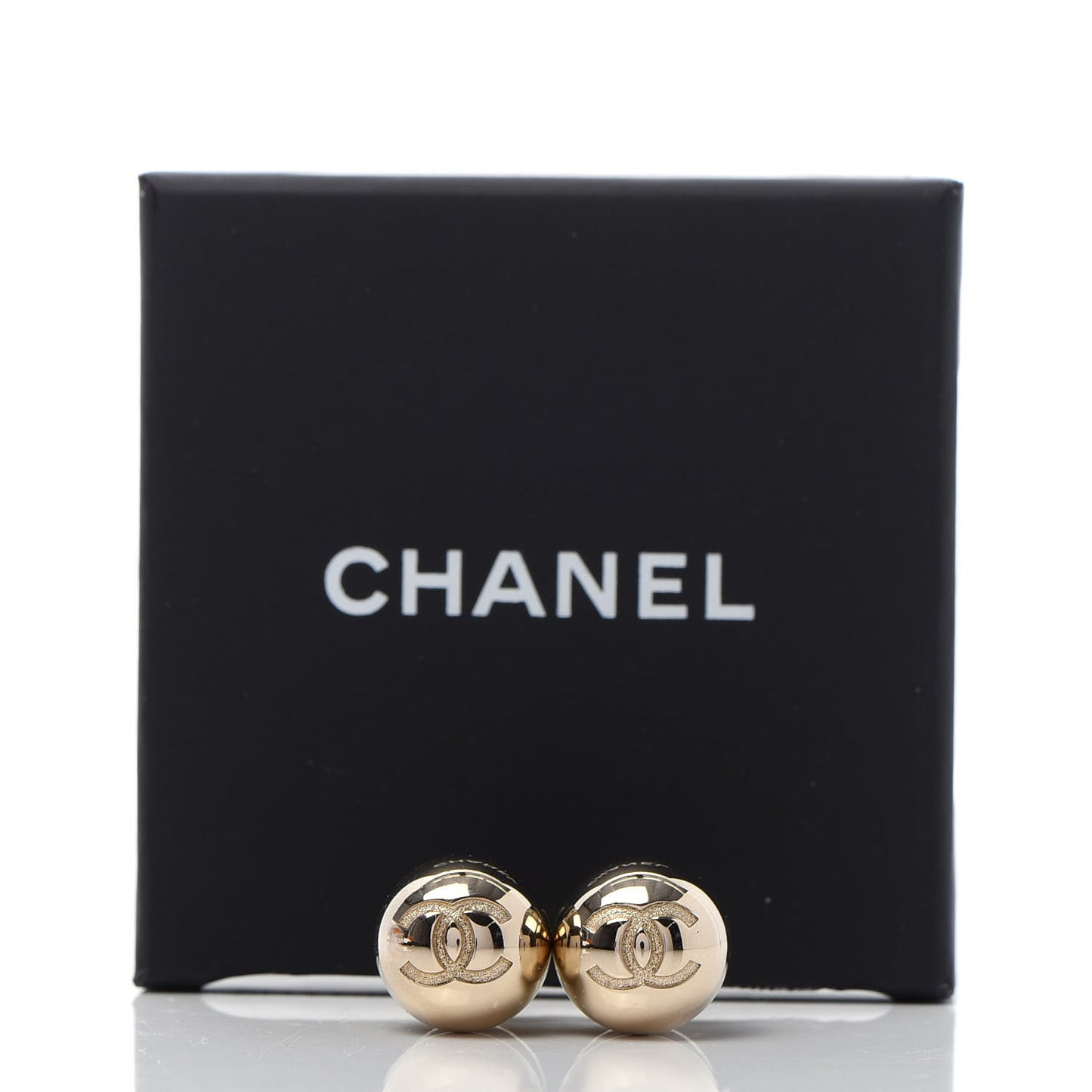 Metal Bead CC Stud Earrings Gold