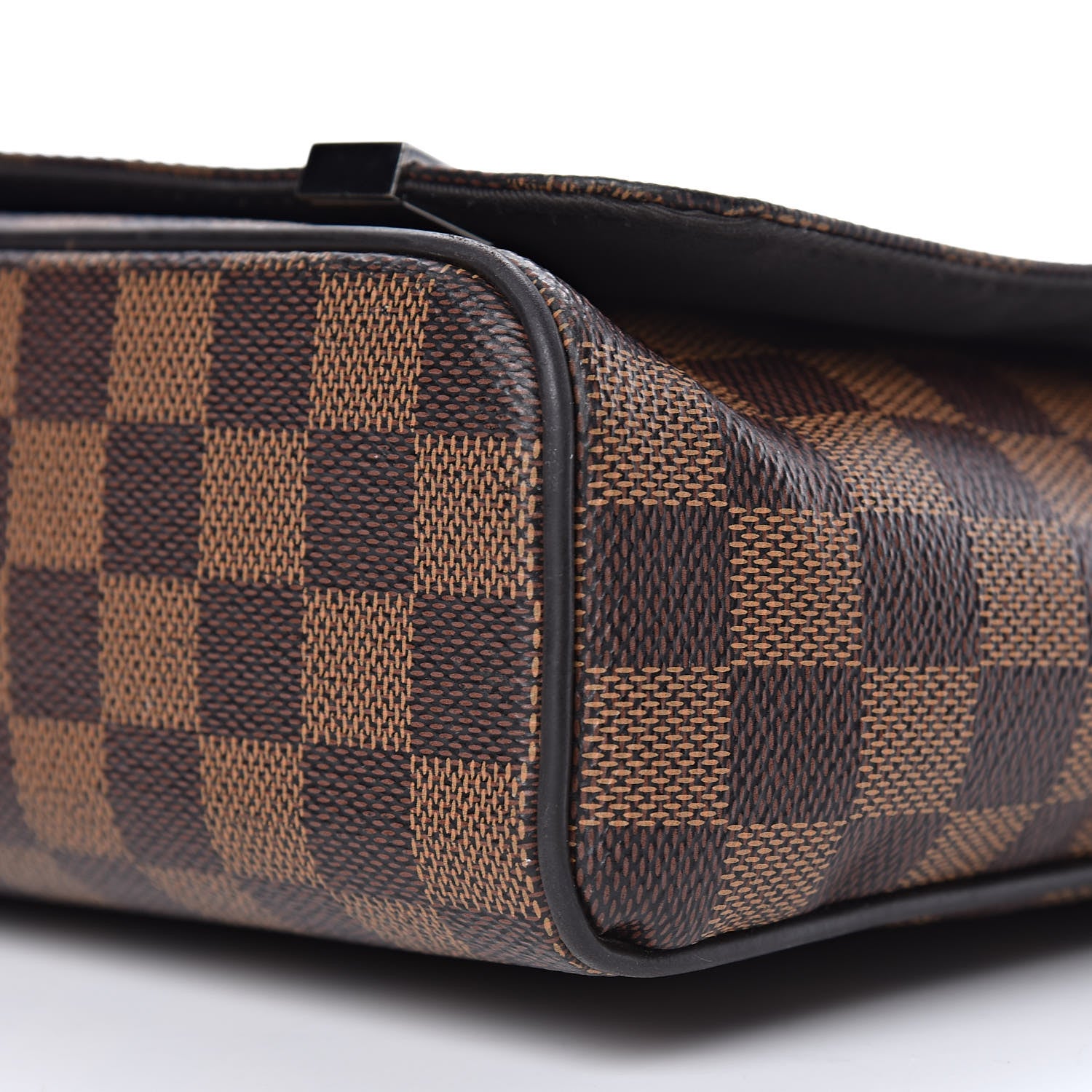 Louis Vuitton Damier Ebene District PM 11 of 11
