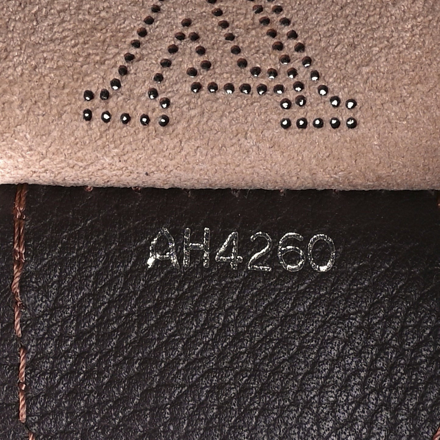 Mahina Carmel Hobo Chocolate