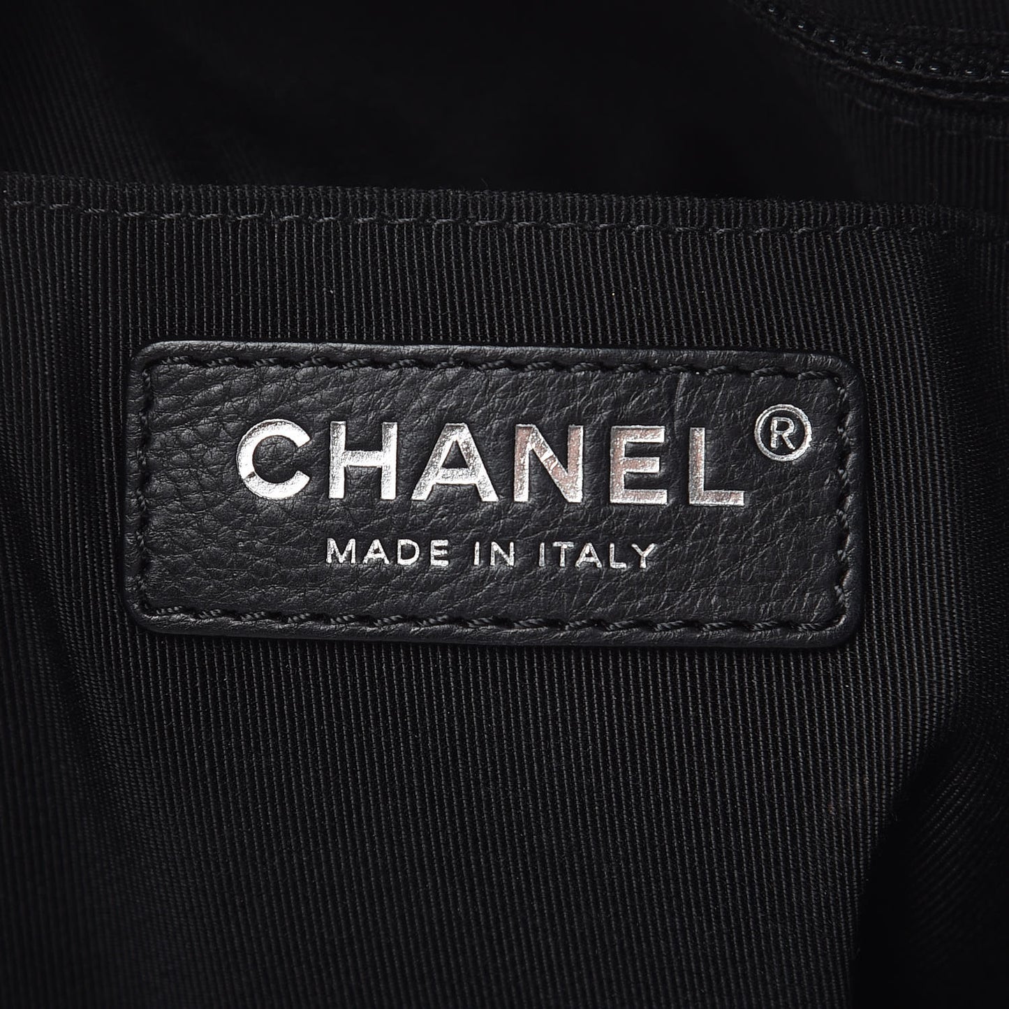 Caviar Quilted Small Chain Bucket Bag Black