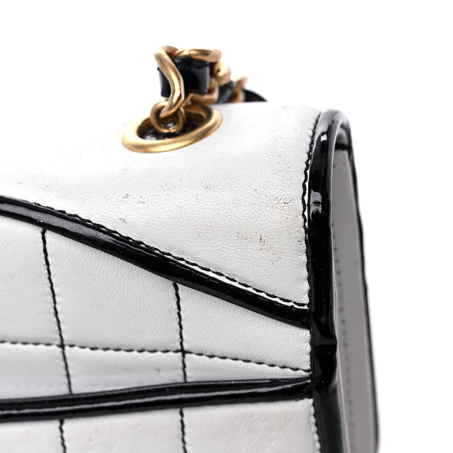 Chanel Lambskin Reissue Chocolate Bar Flap White Black 24 of 30