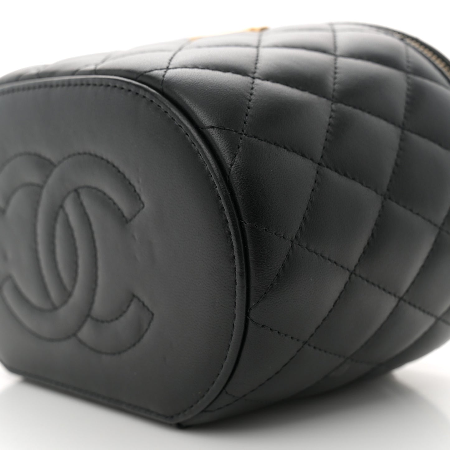 Lambskin Quilted Chain Top Handle Round Vanity Case Black