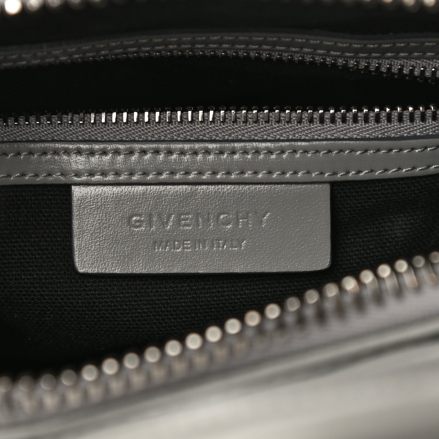 Shiny Lord Calfskin Mini Antigona Pearl Grey