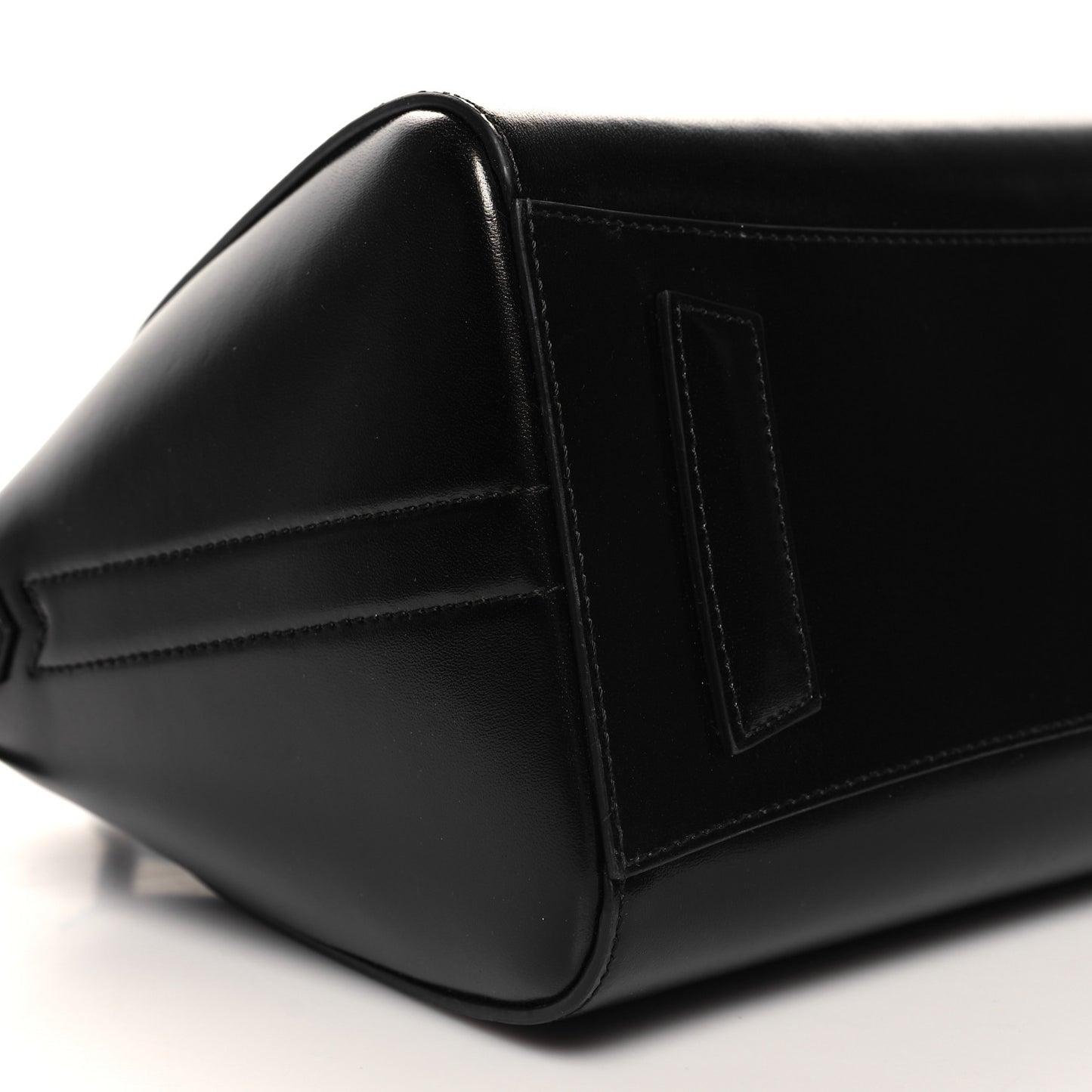 Shiny Lord Calfskin Small Antigona Black