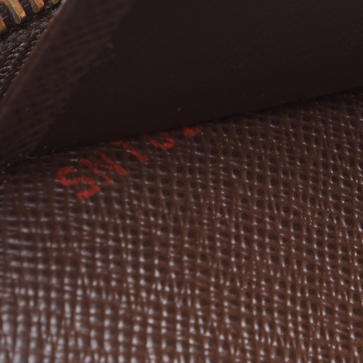 Damier Ebene Zippy Organizer Wallet