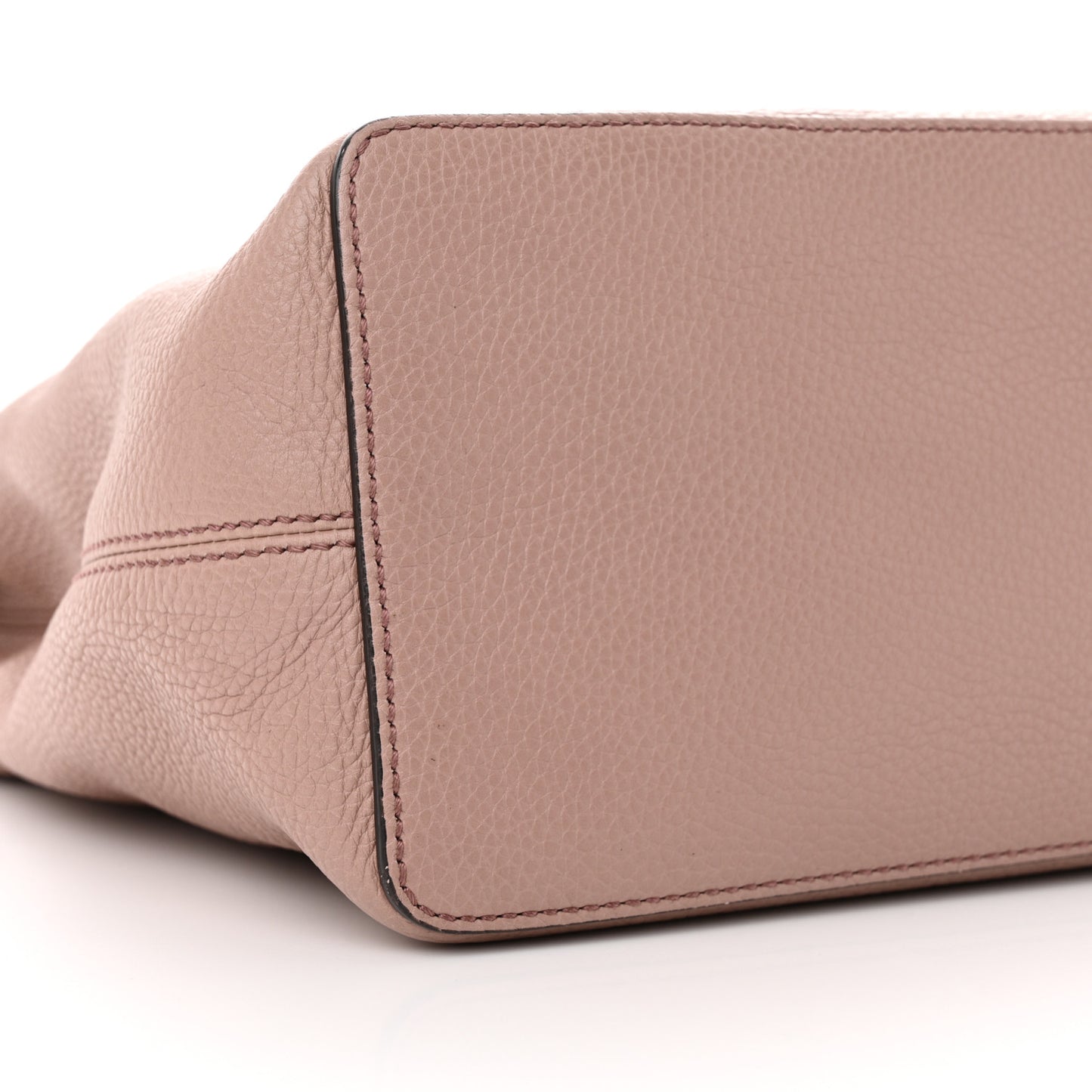 Pebbled Calfskin Large Soho Hobo Camelia