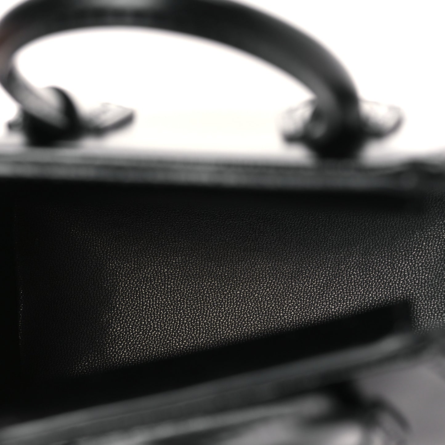 Shiny Lord Calfskin Micro Antigona Black