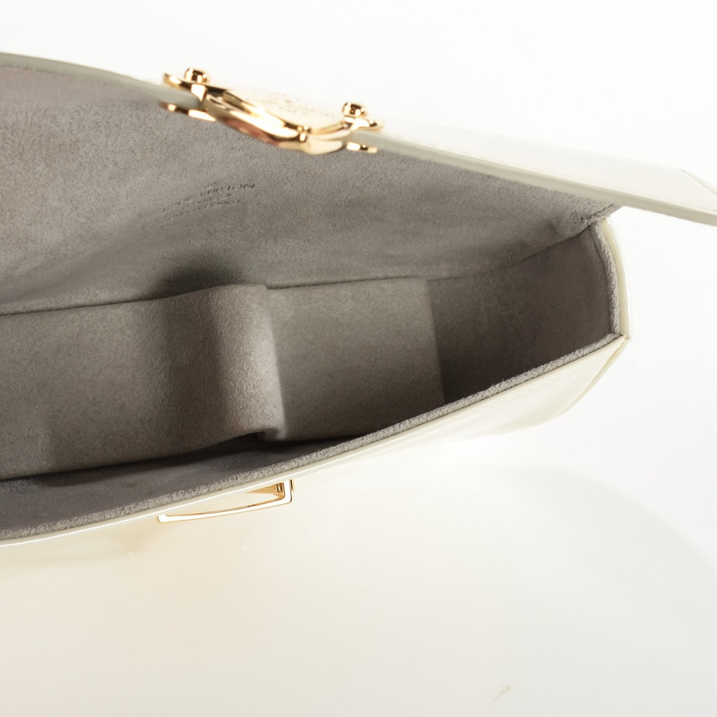 Vernis Pochette Lagoon Sunglasses Holder Perle
