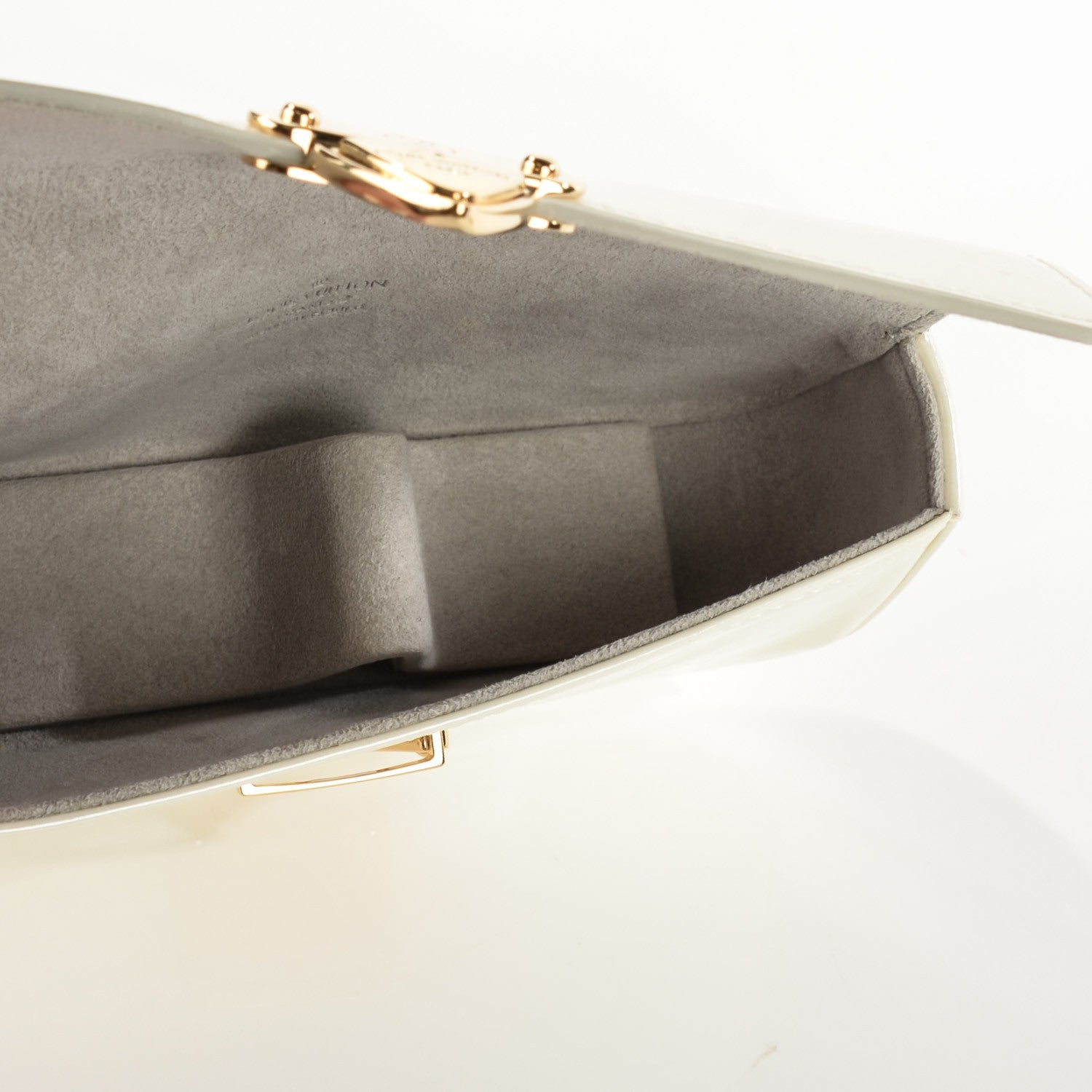 Louis Vuitton Vernis Pochette Lagoon Sunglasses Holder Perle 5 of 8