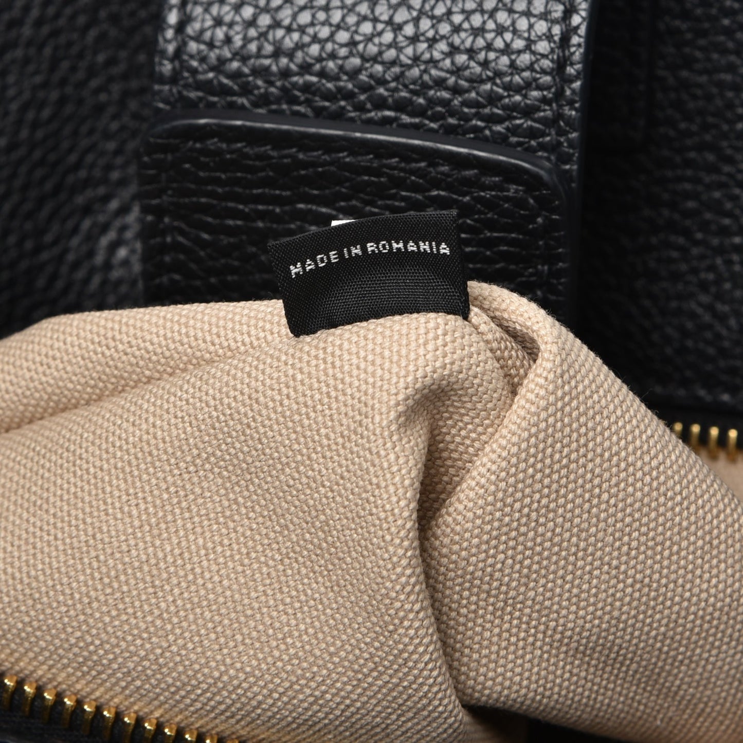 Vitello Daino Tote Nero Black