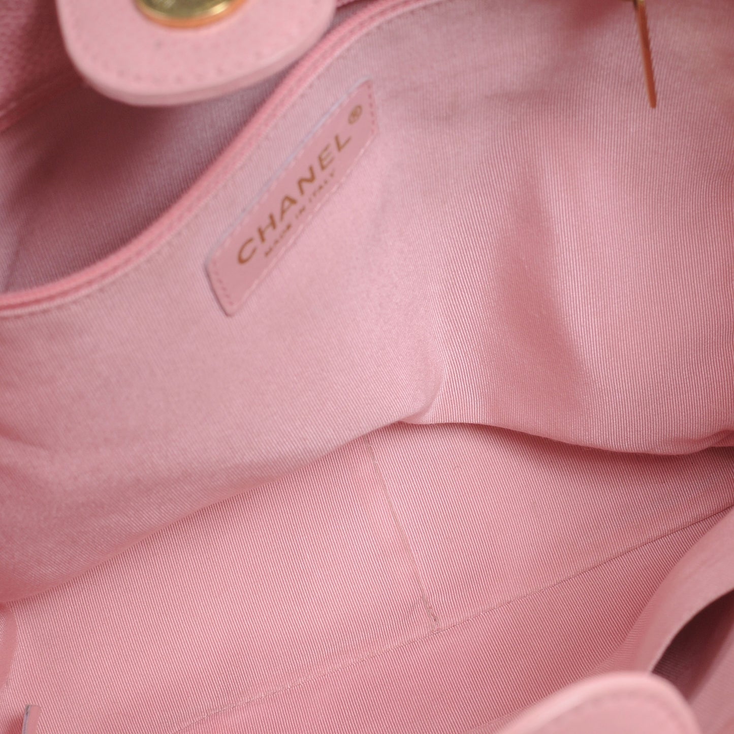 Caviar Petit Shopping Tote PST Pink