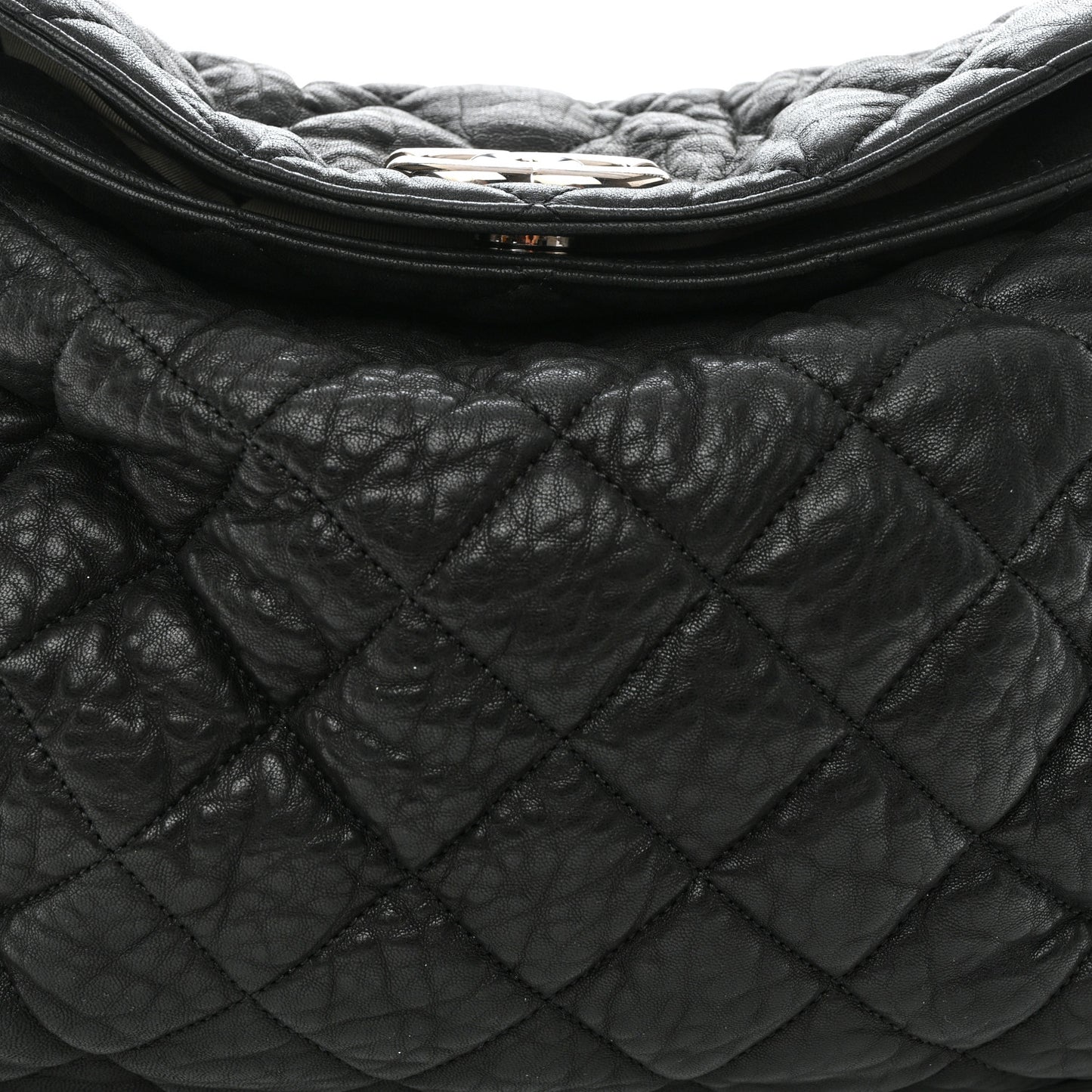 Washed Lambskin Chain Around Hobo Black