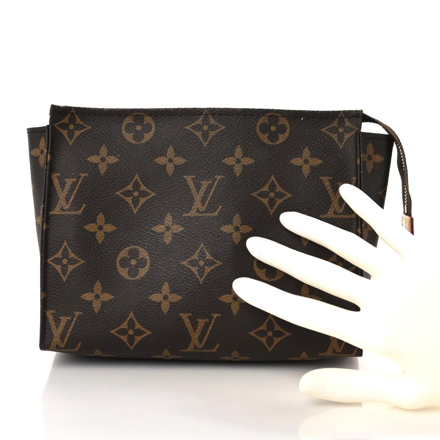 Louis Vuitton Monogram Toiletry Pouch 19 3 of 26