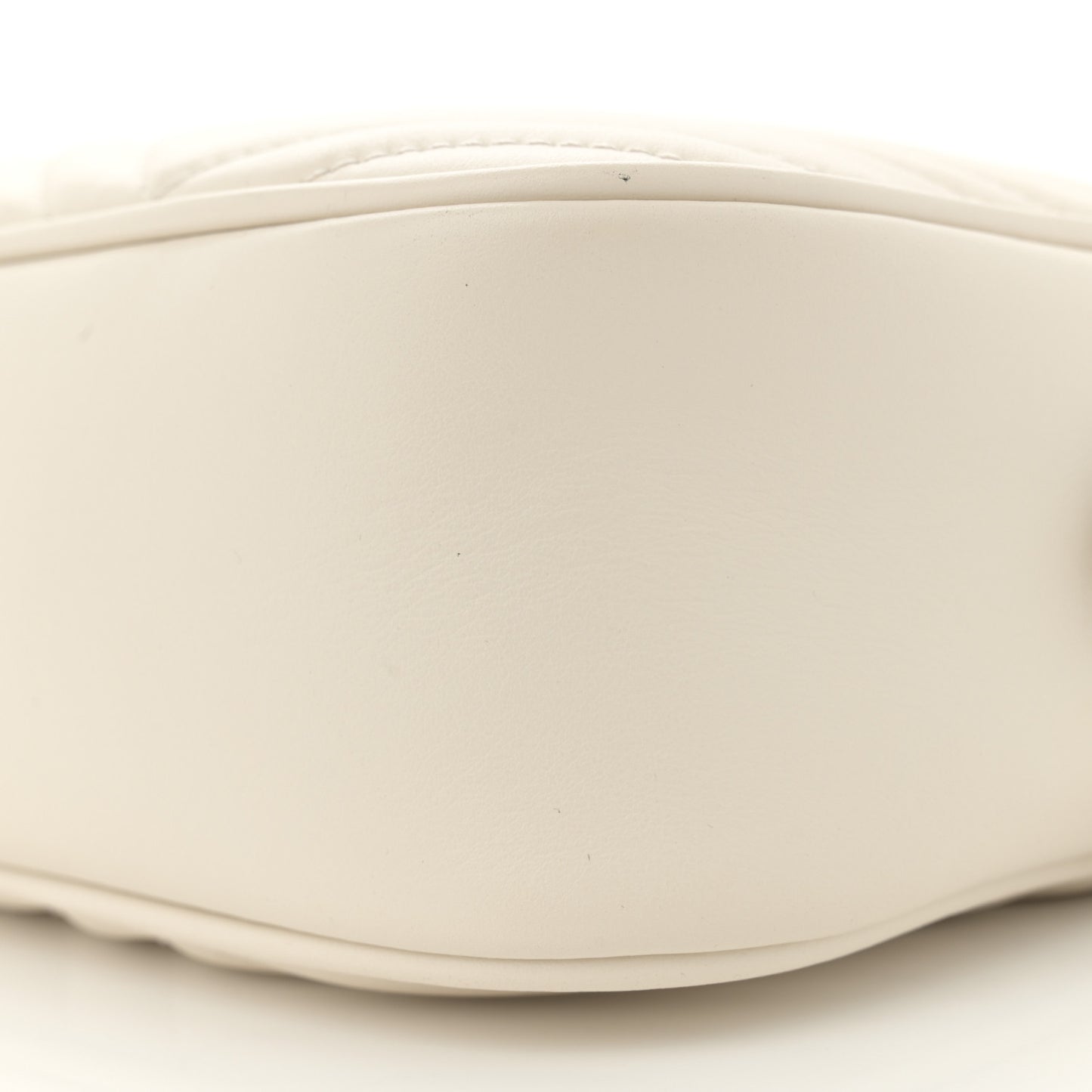 Calfskin Matelasse Small GG Marmont Chain Shoulder Bag White