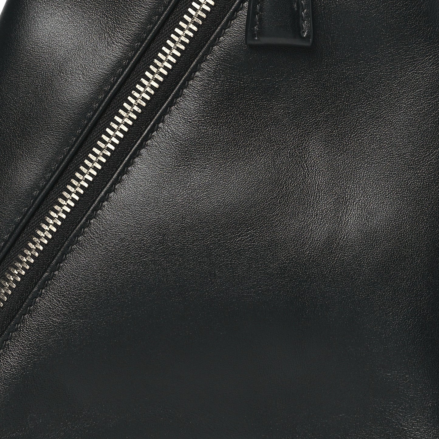 Softy Calfskin Triangle Cross Bag Black