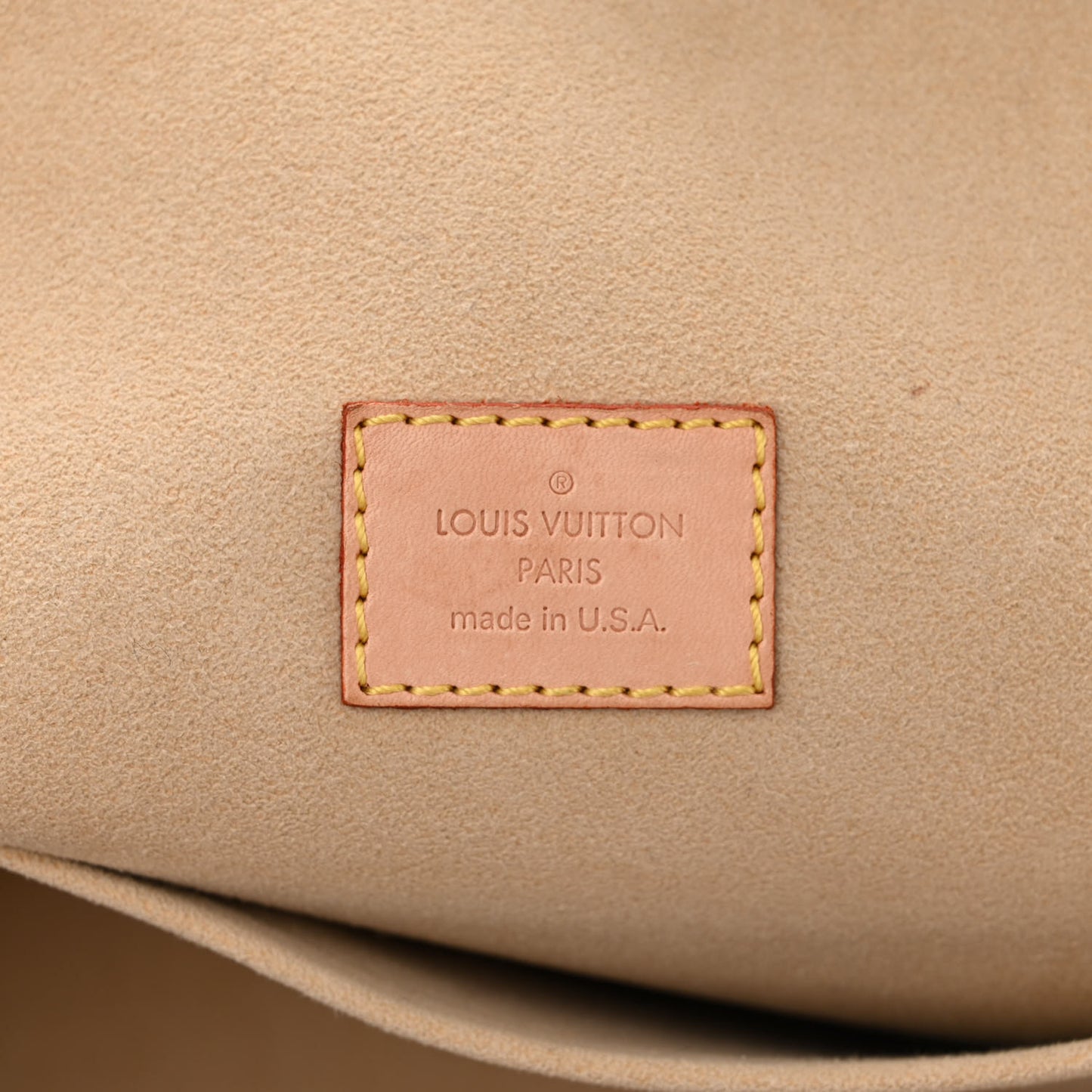 LOUIS VUITTON Monogram Manhattan GM