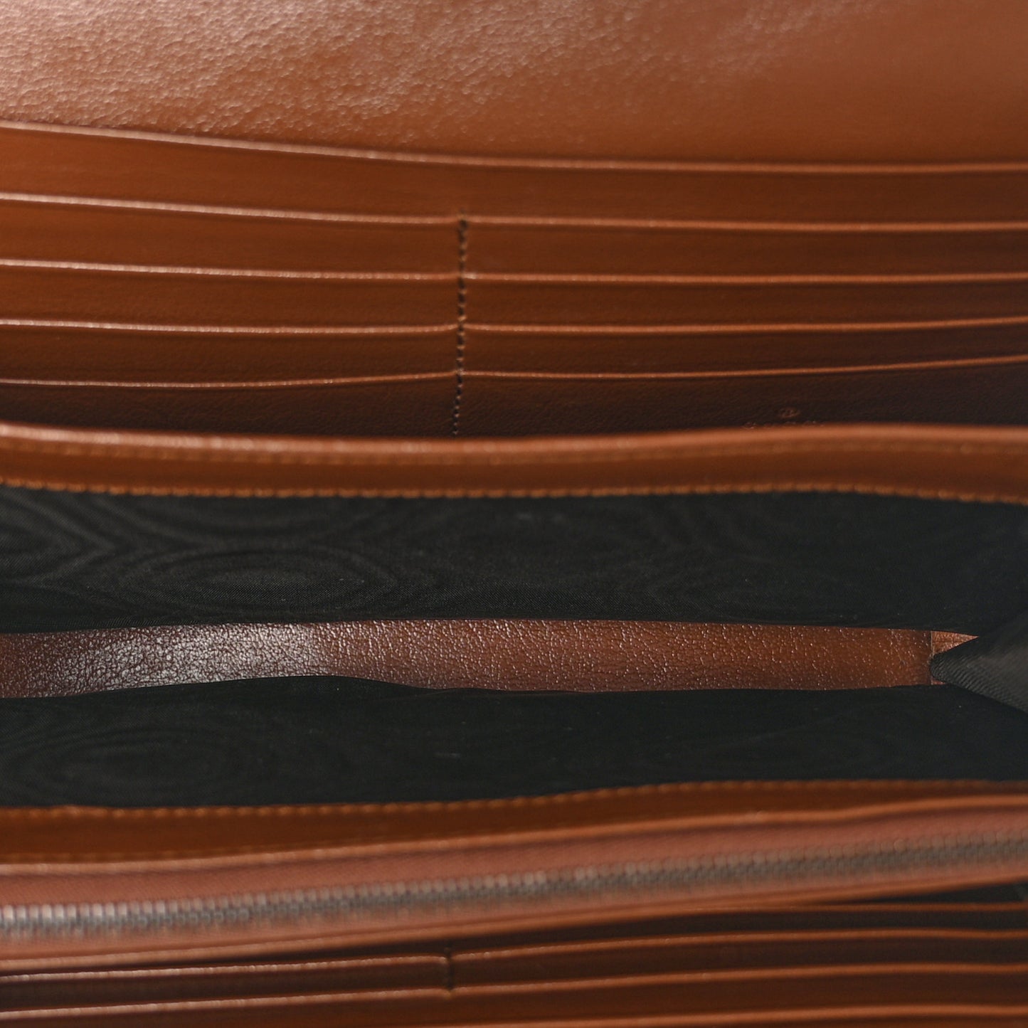 Azalea Calfskin Matelasse Diagonal GG Marmont Chain Wallet Cuir