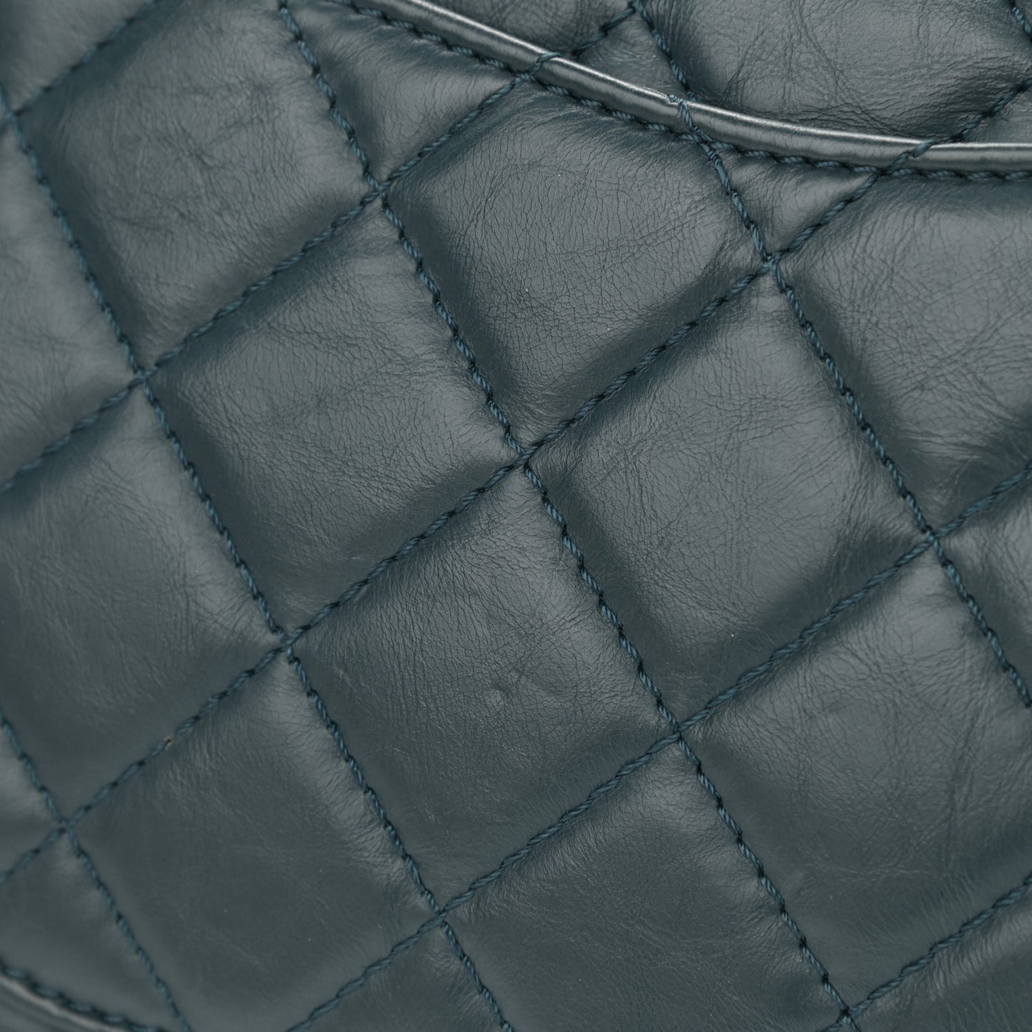 Aged Calfskin Quilted 2.55 Reissue 227 Green