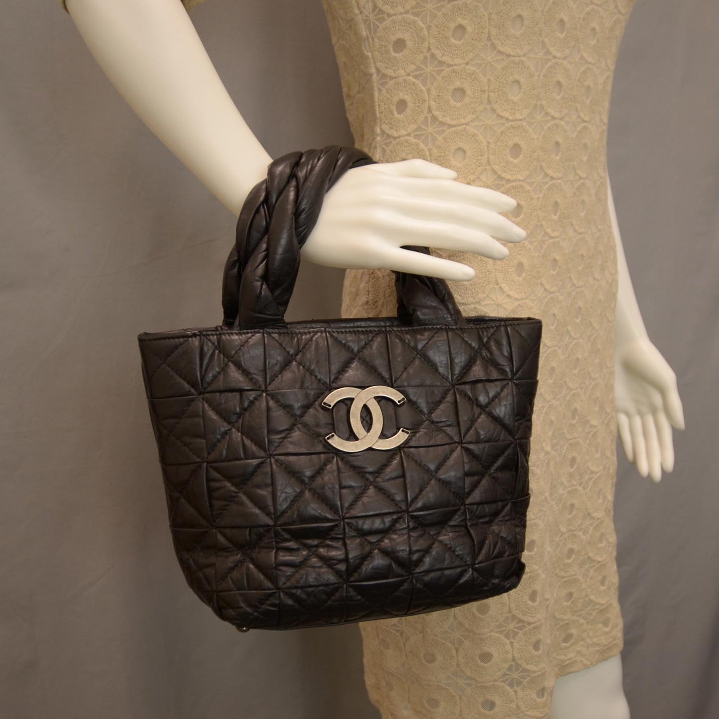 Calfskin Quilted Small Origami Tote Black
