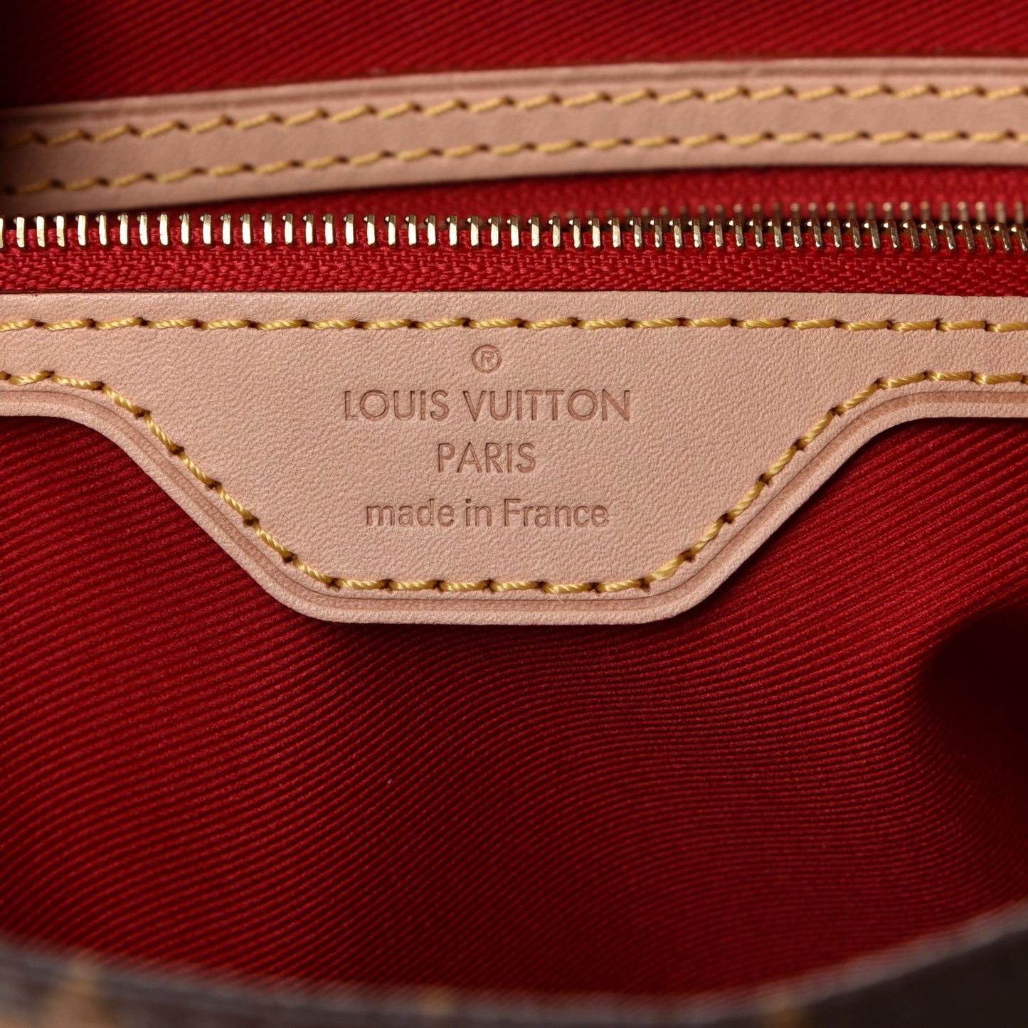 Monogram Carry It