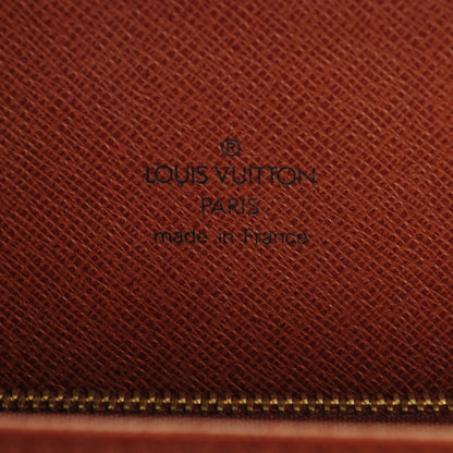 Louis Vuitton Monogram Courcelles 6 of 8