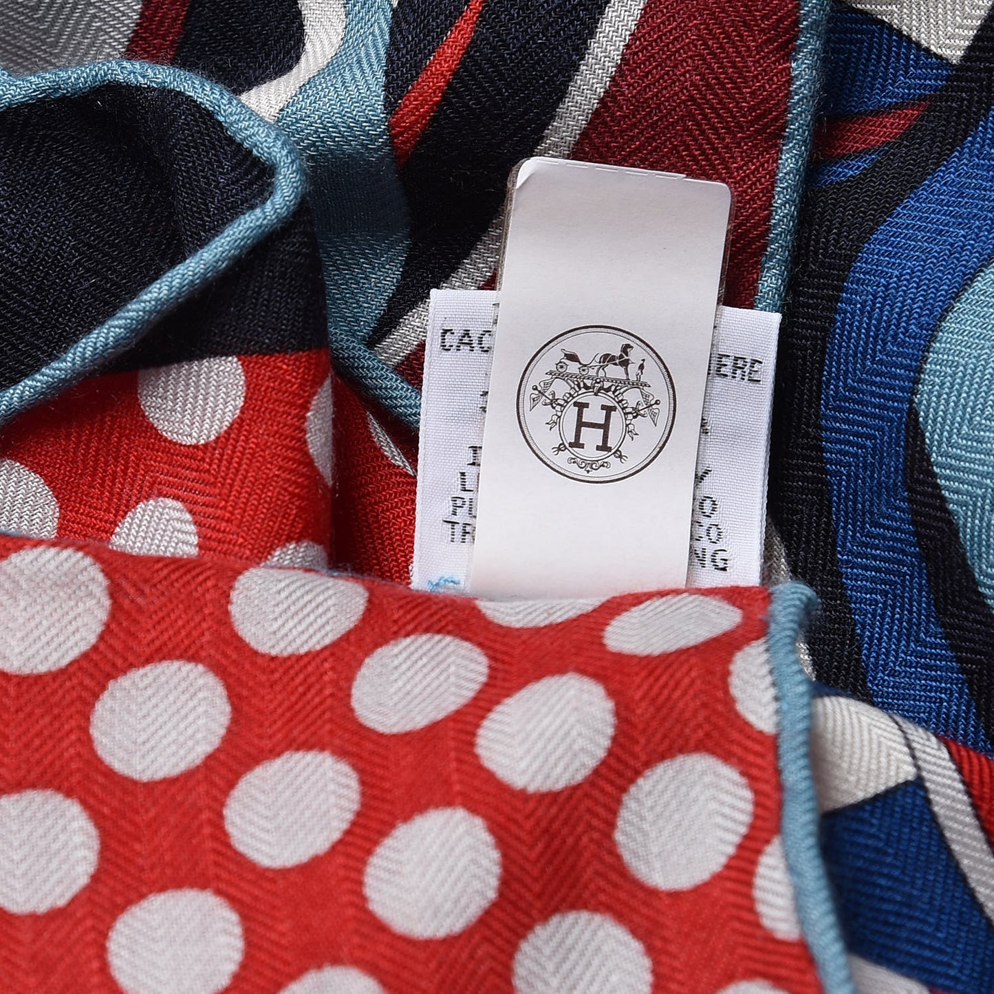 Cashmere Silk Faubourg Rainbow Shawl 140 Marine Rouge White
