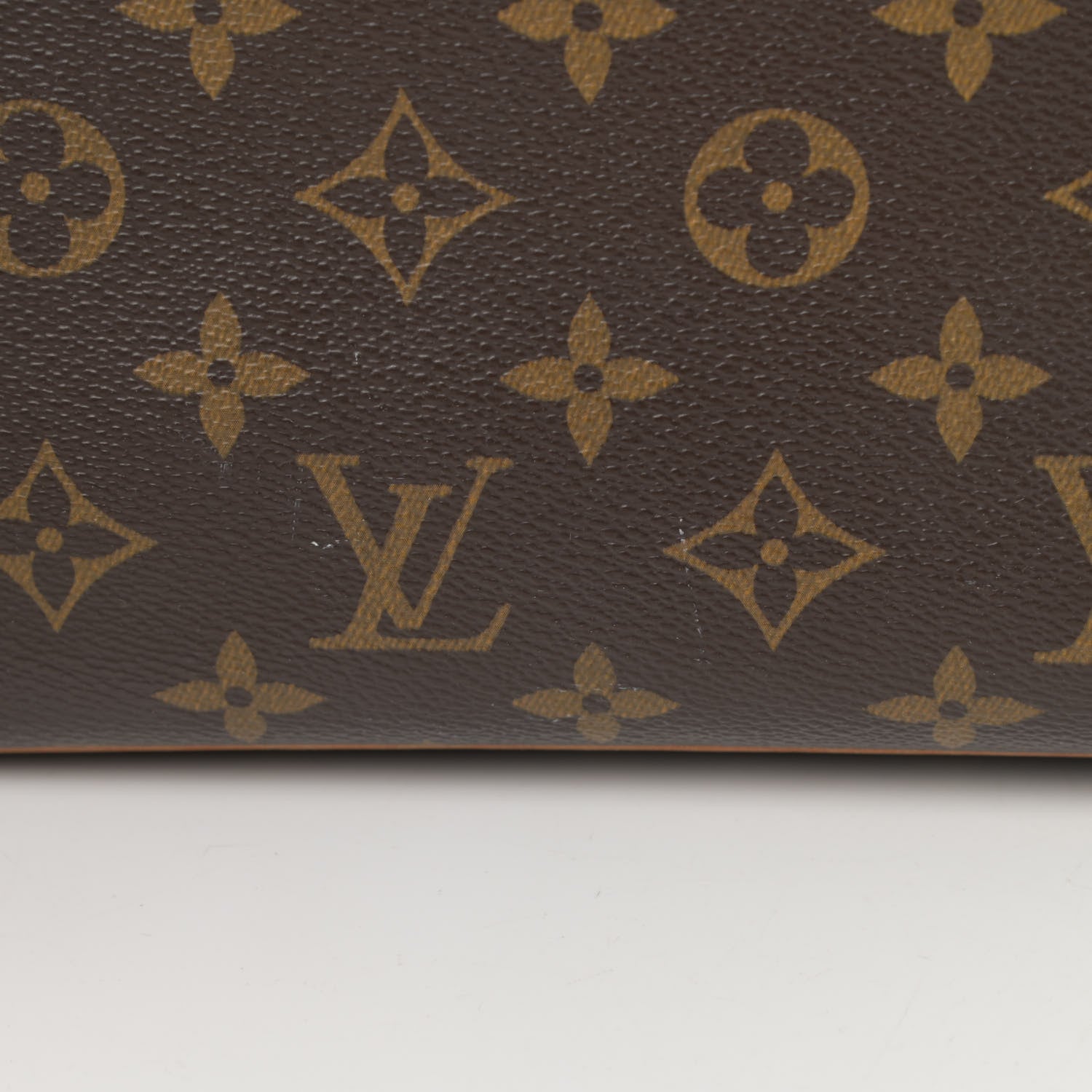 Louis Vuitton Monogram Batignolles Vertical 17 of 18
