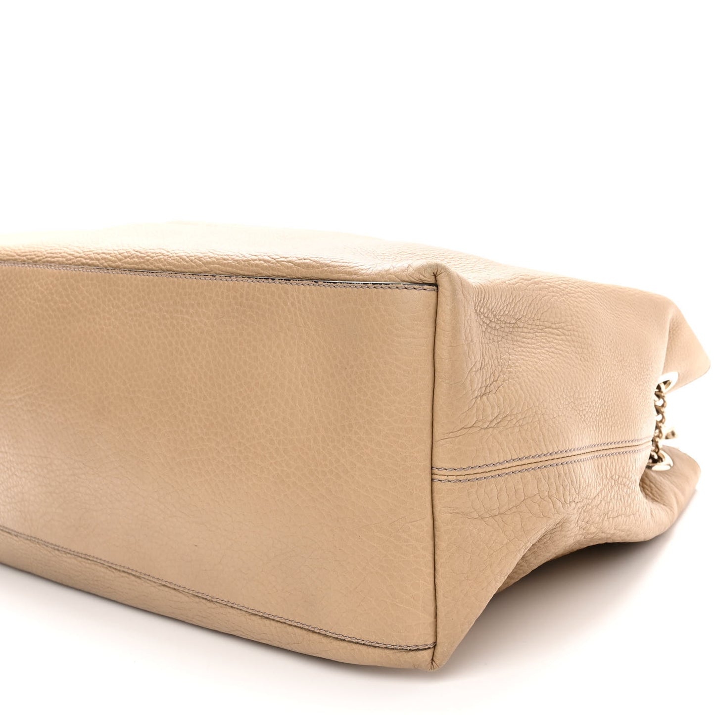 Pebbled Calfskin Large Soho Chain Shoulder Bag Camelia