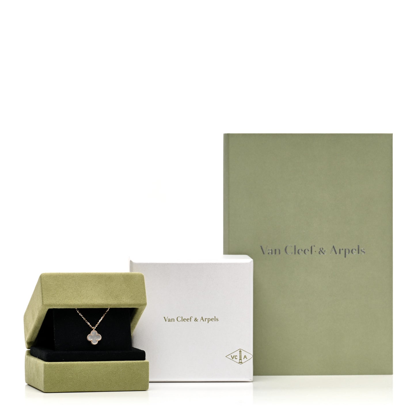 18K Yellow Gold Mother of Pearl Sweet Alhambra Pendant Necklace