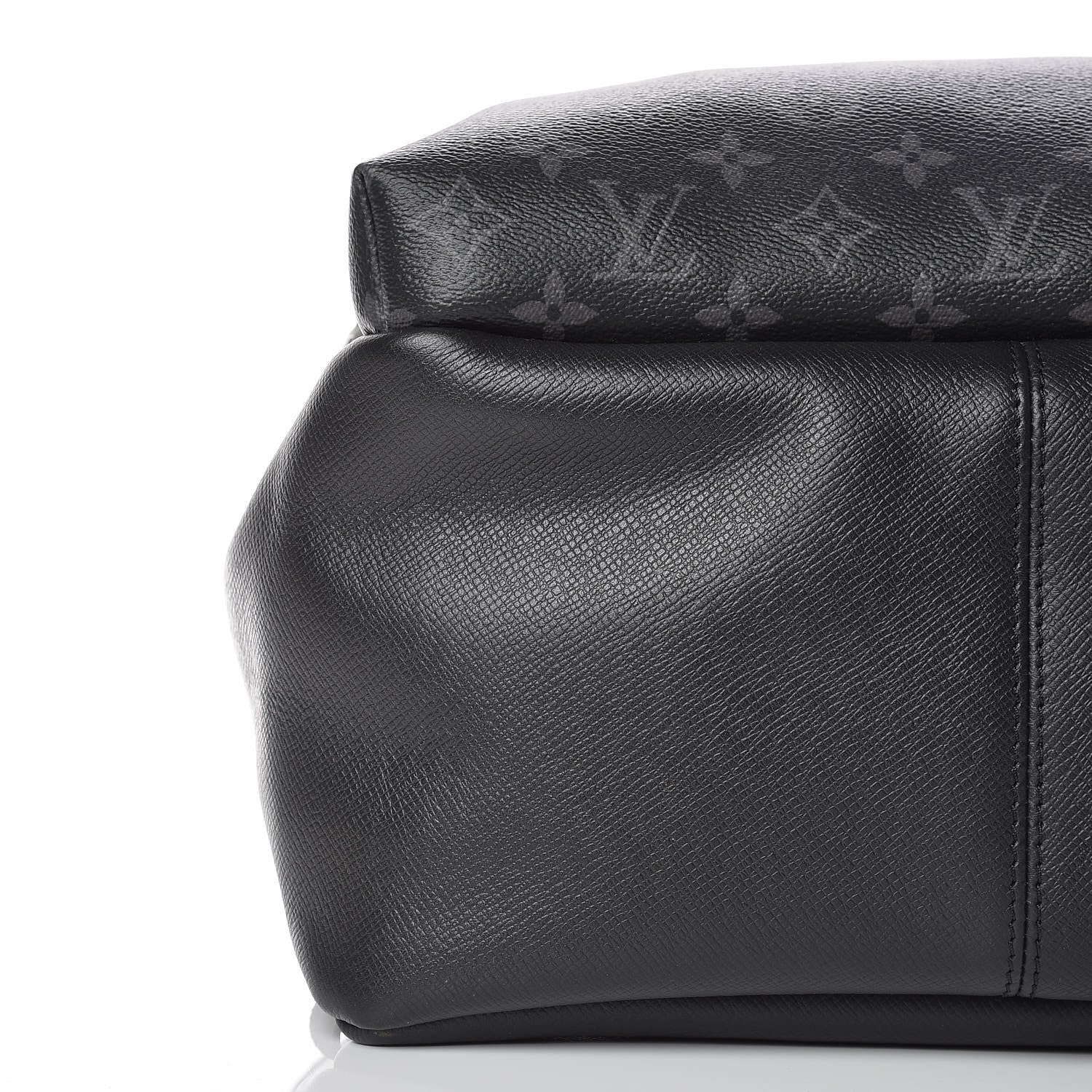 Louis Vuitton Taiga Discover Backpack PM Black 6 of 10