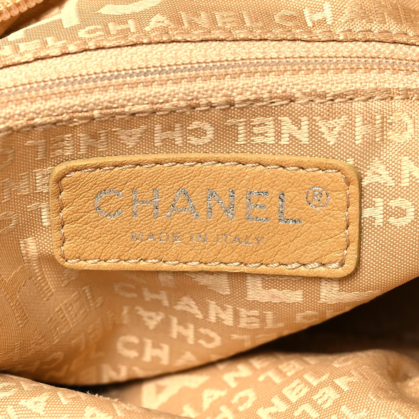 Lambskin Large Ultimate Soft Tote Beige