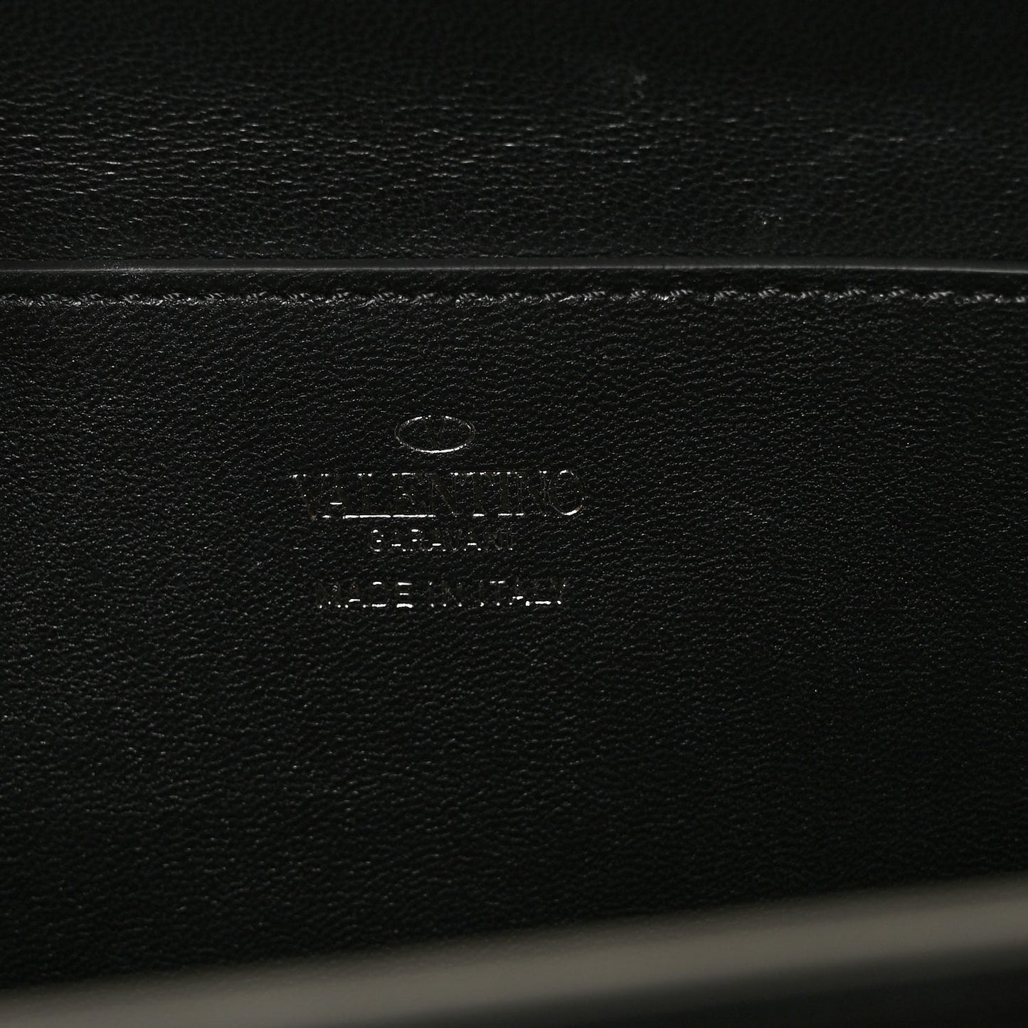 Grainy Calfskin Rockstud Clutch Black