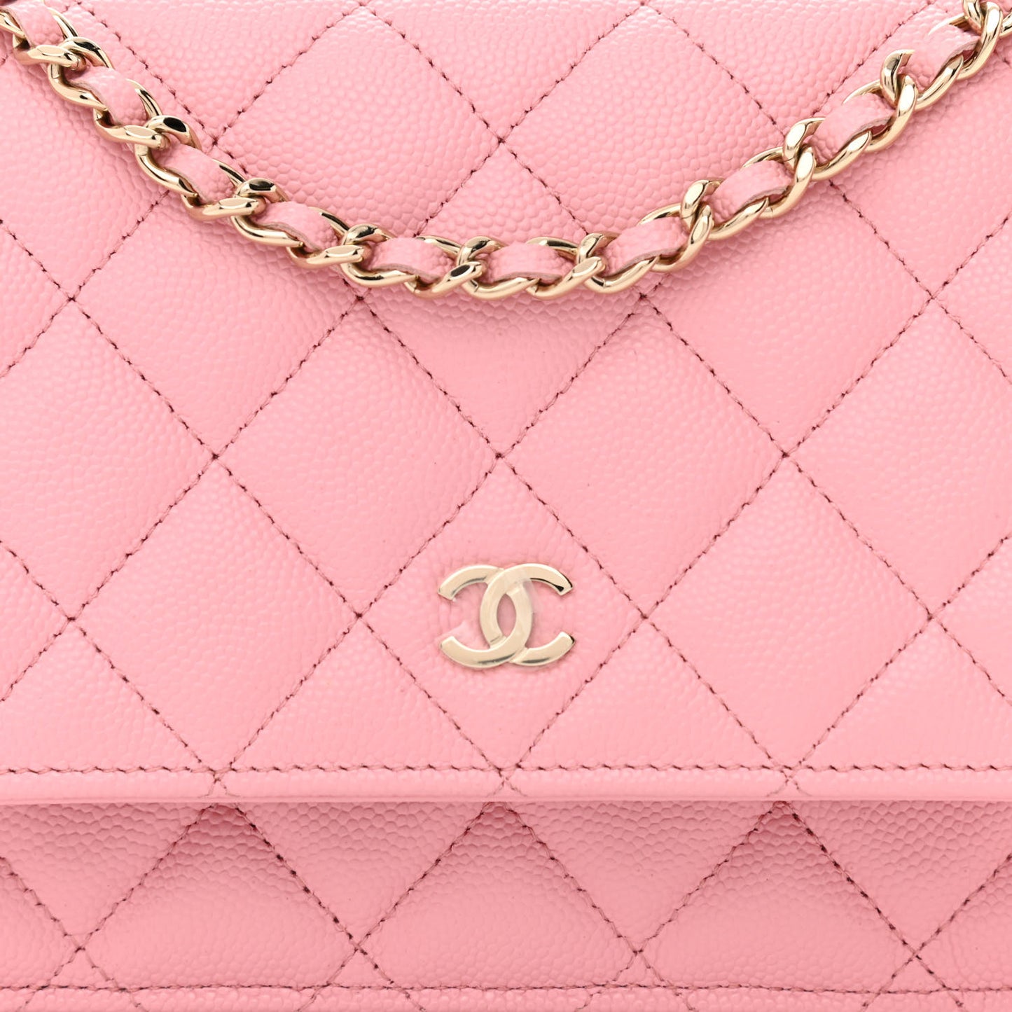 Caviar Quilted Wallet on Chain WOC Light Pink