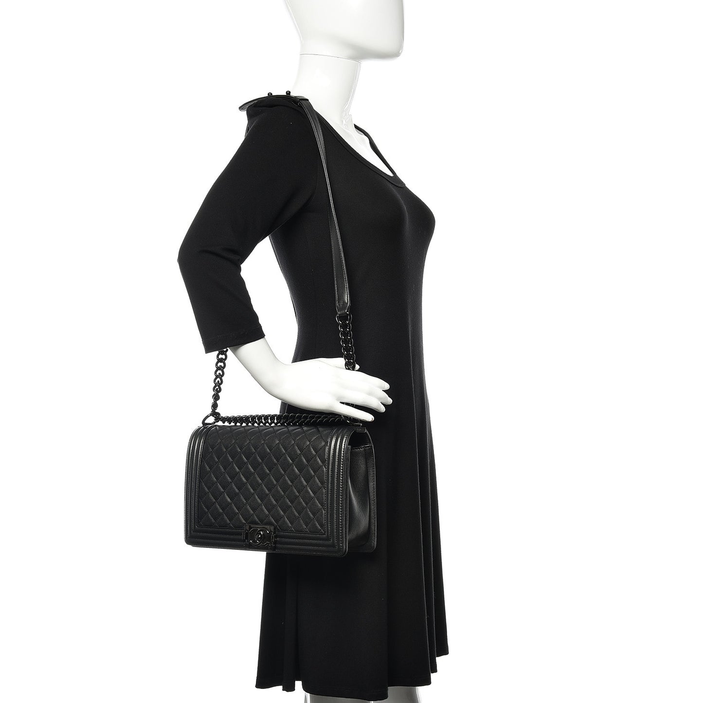 Iridescent Grained Lambskin Quilted New Medium Boy Flap So Black