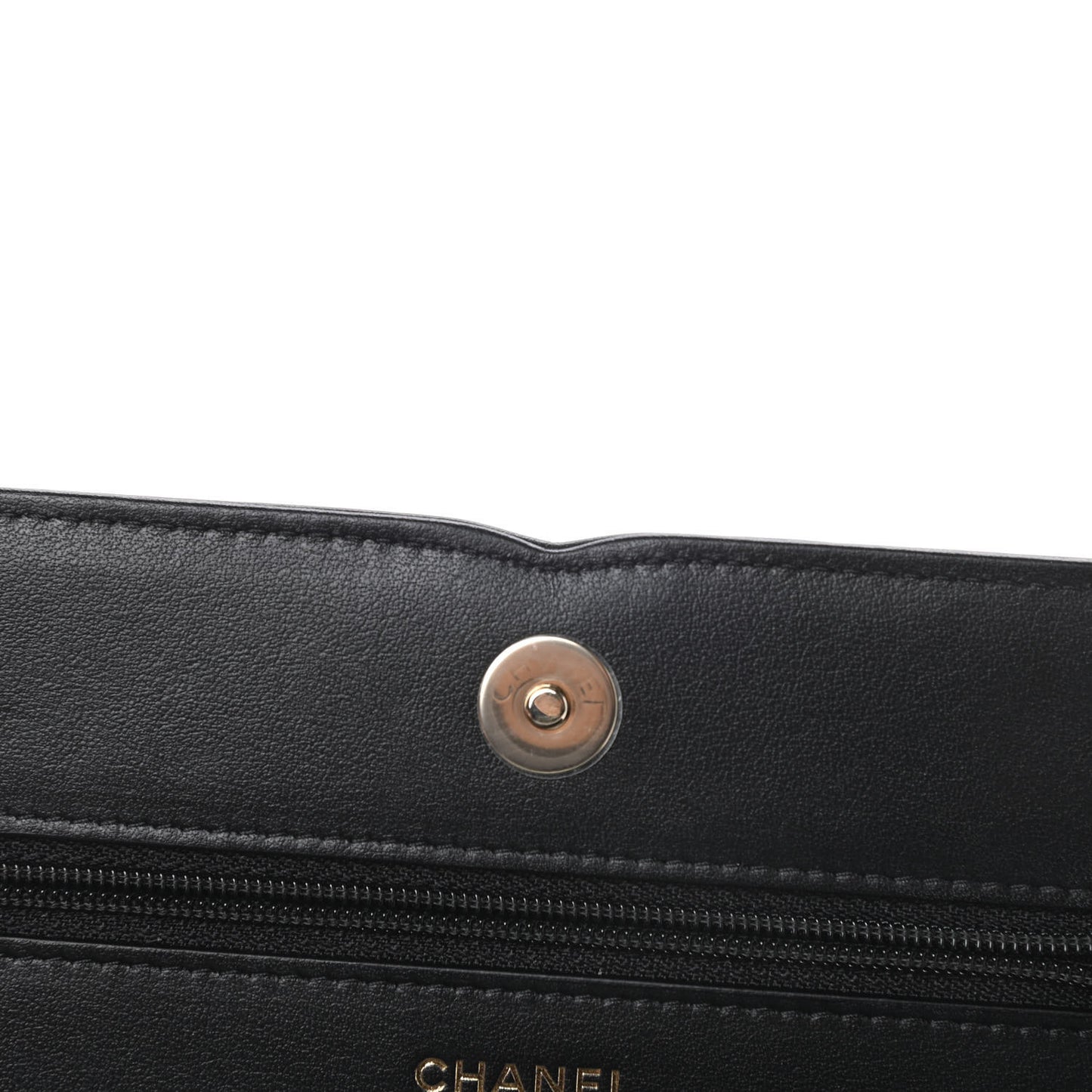 Caviar Quilted CC Filigree Wallet On Chain WOC Black