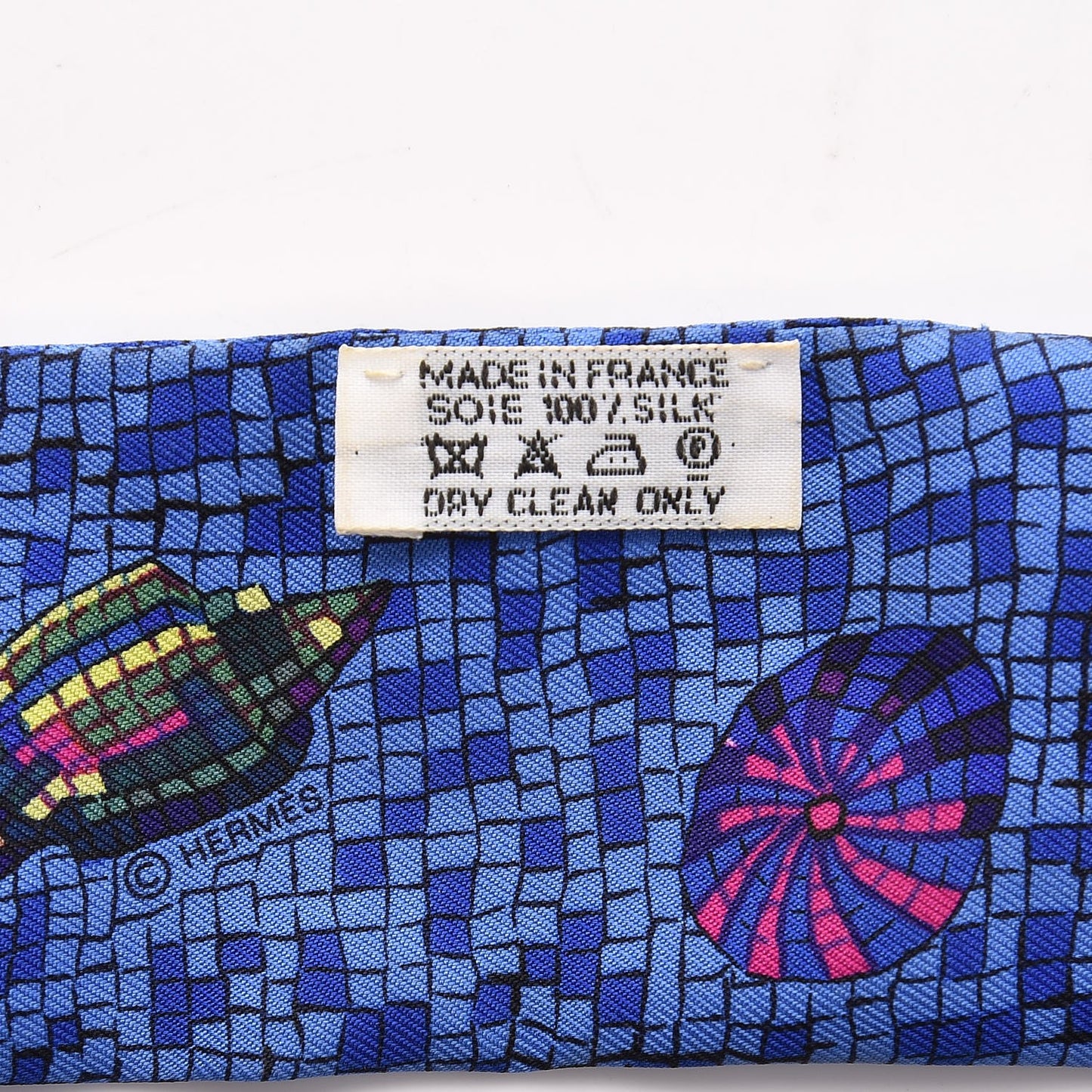 Silk Sea Shells Mosaic Twilly