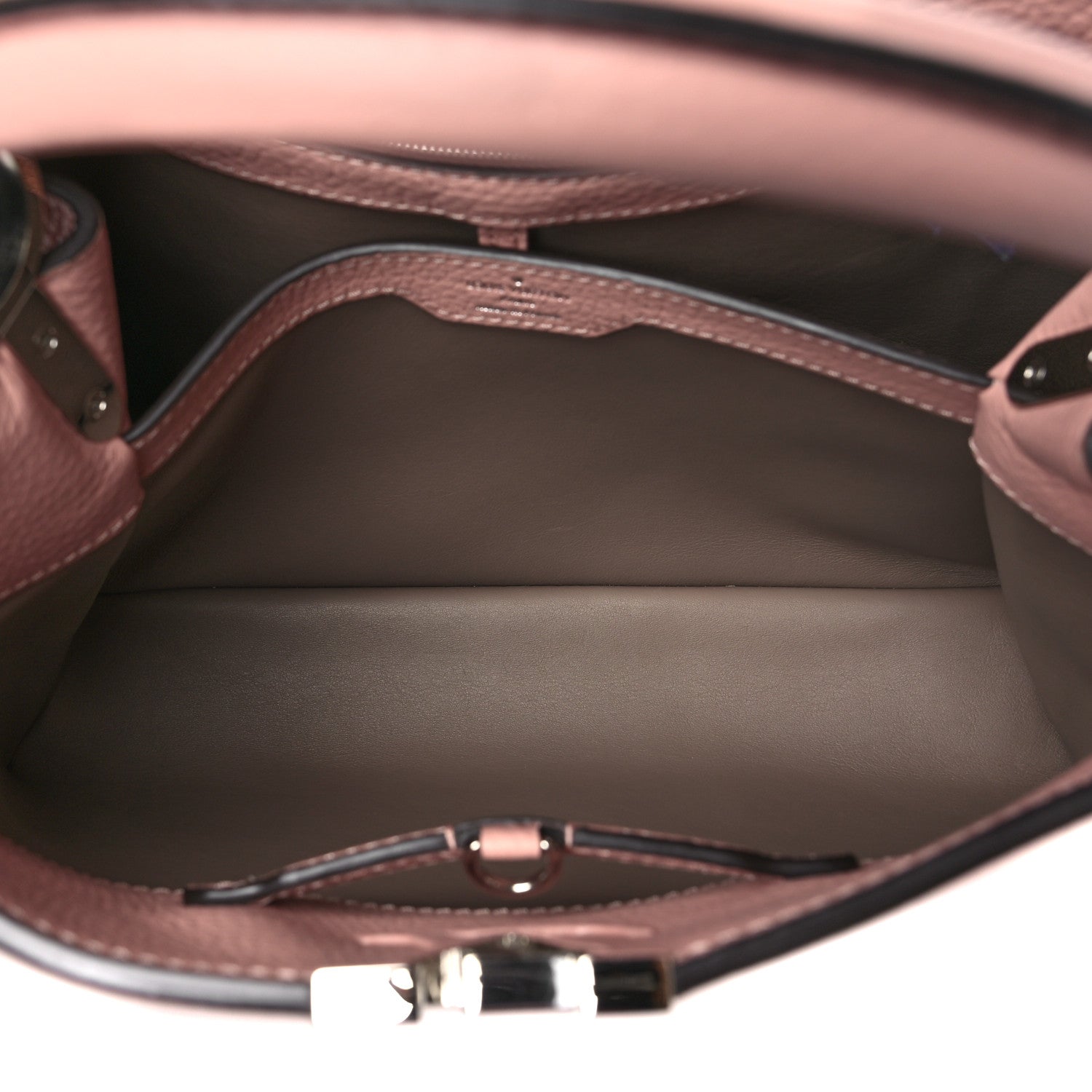 Louis Vuitton Taurillon Capucines PM Magnolia 5 of 9