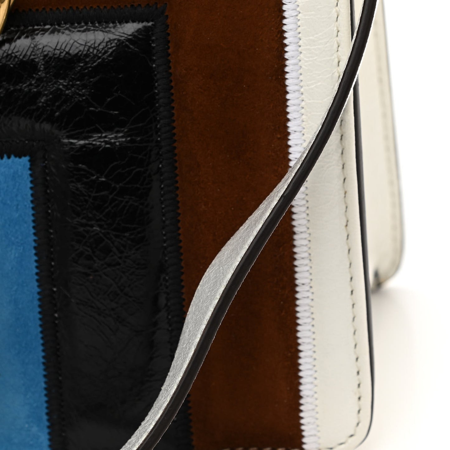 Agnello Old Shine Chamois F is Fendi Embossed Kan U Shoulder Bag White Nebula Multicolor