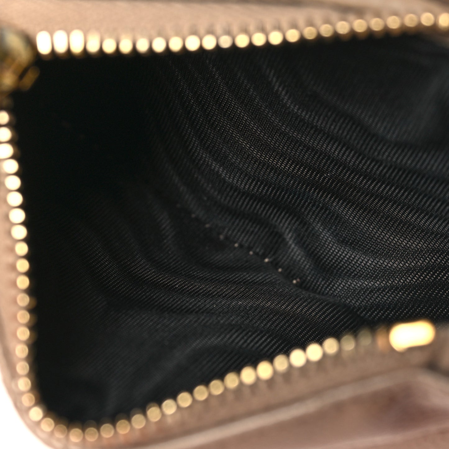 Grain De Poudre Matelasse Chevron Monogram Zipped Card Case Dark Beige