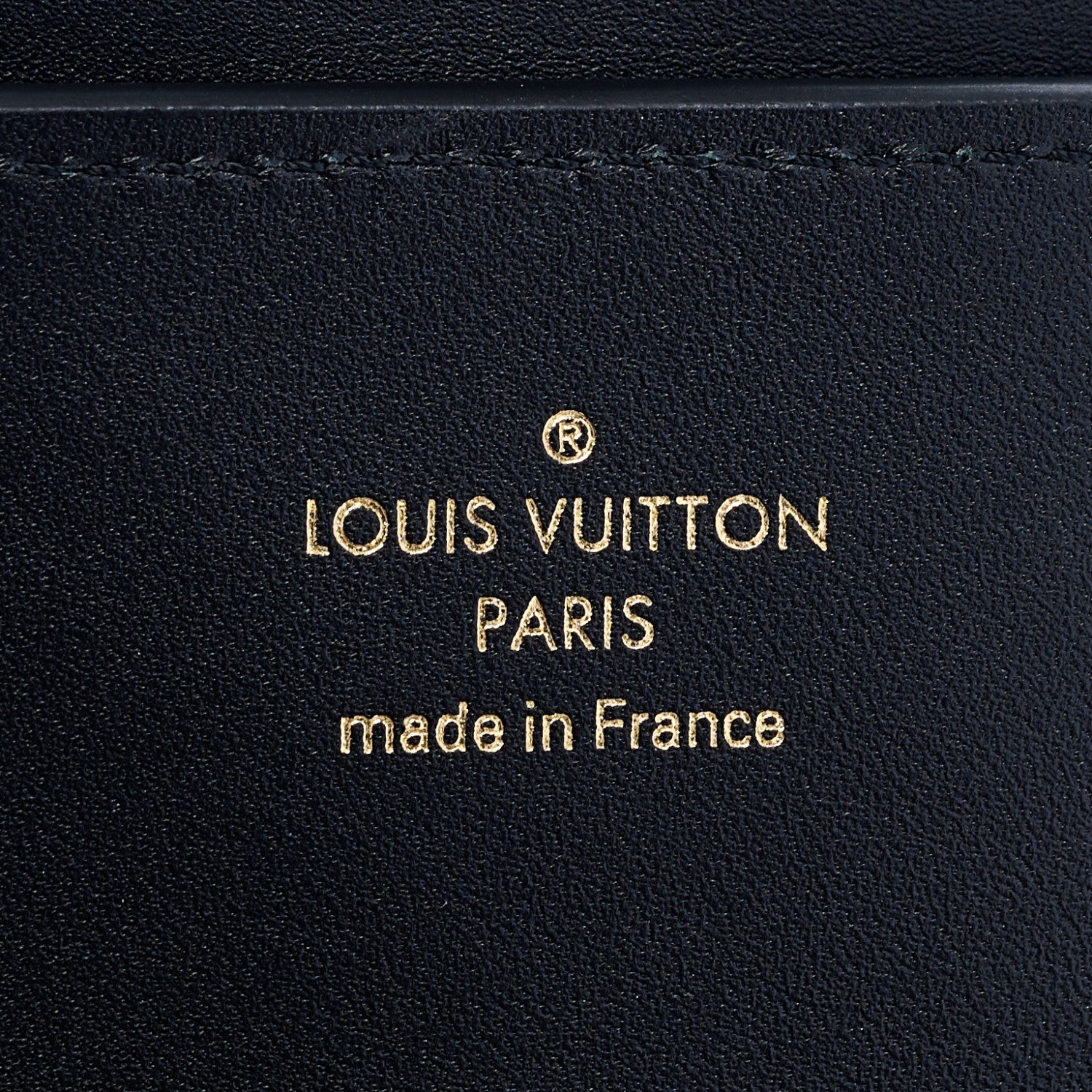 Louis Vuitton Calfskin Epi Catogram Dog Card Holder Gris 6 of 6