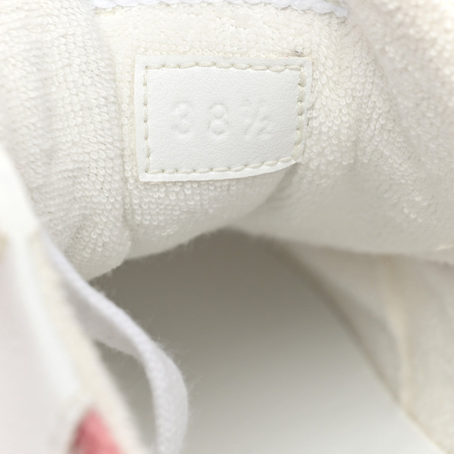 Gucci Lavaredo Eco Fabric Mesh Web Womens Rhyton Reflective Sneakers 38.5 Great White Water Rose Silver 8 of 9
