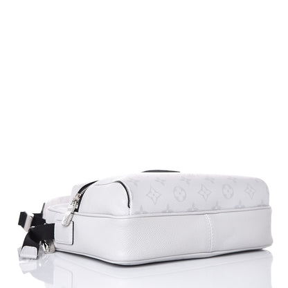 Louis Vuitton Taigarama Outdoor Messenger Antartica 4 of 6