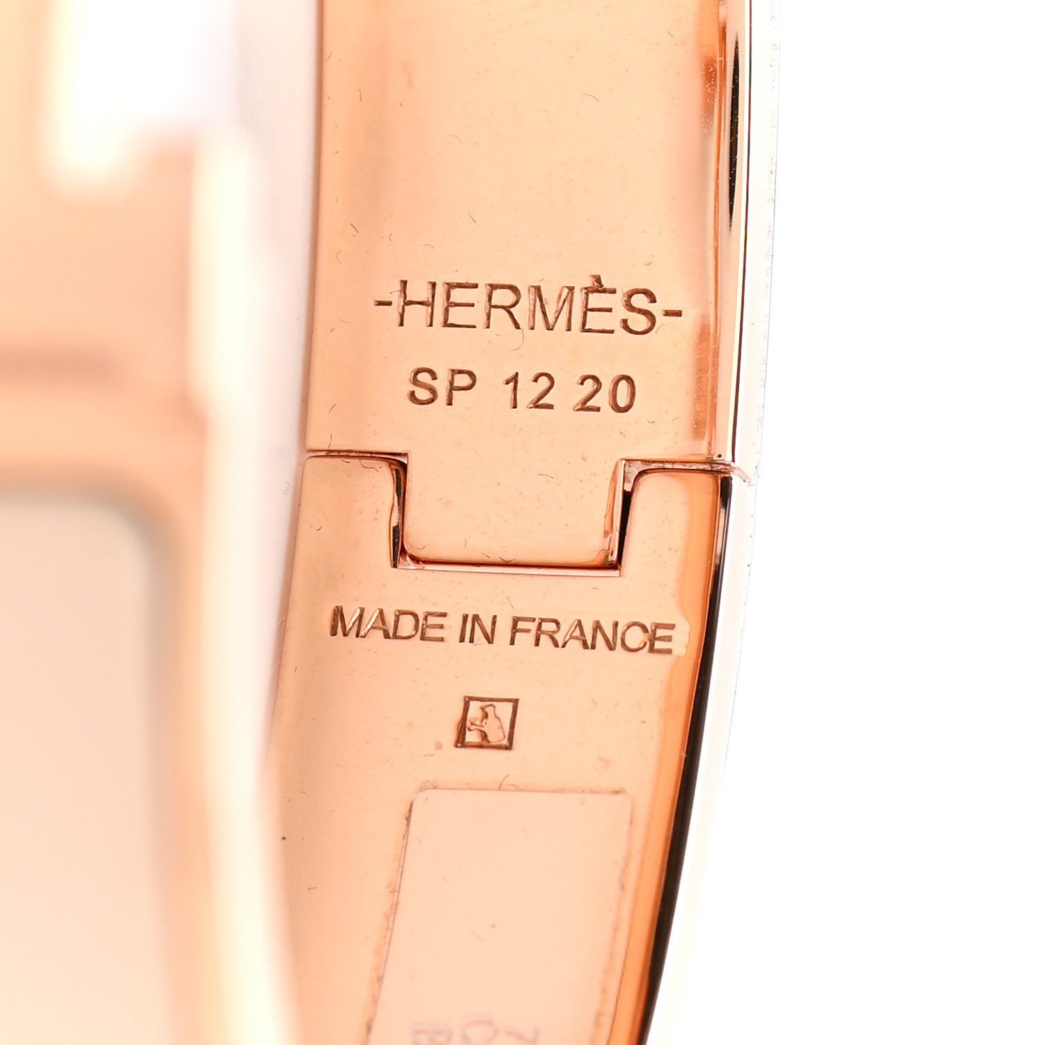 Hermes Enamel Narrow Clic Clac H Bracelet PM Beige Nacre 4 of 5