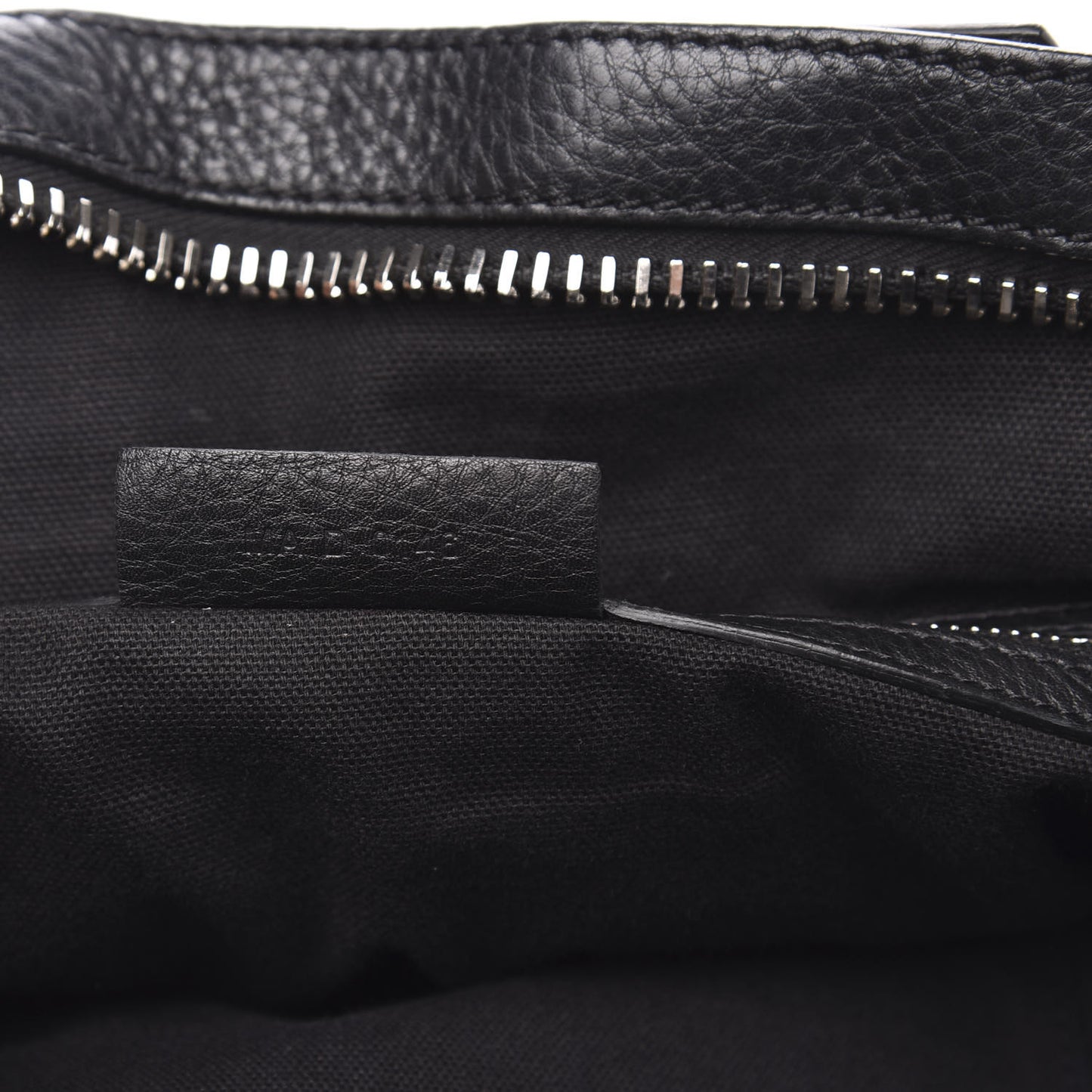 Waxy Grained Calfskin Medium Nightingale Black