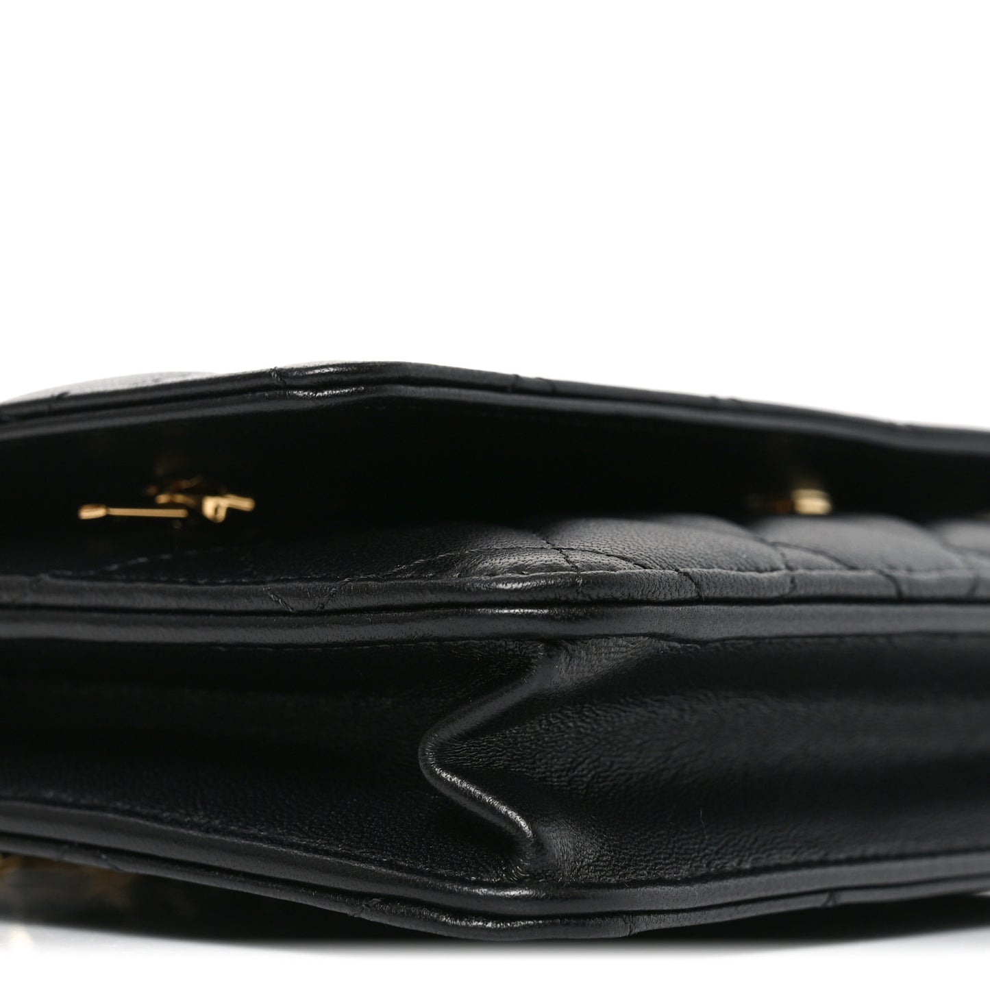Lambskin Quilted Wallet On Chain WOC Black