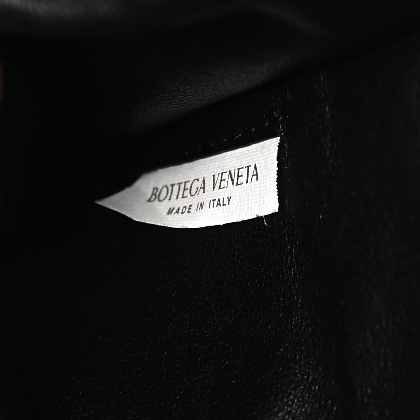 Calfskin Maxi Intrecciato Puffy Laptop Pouch Black