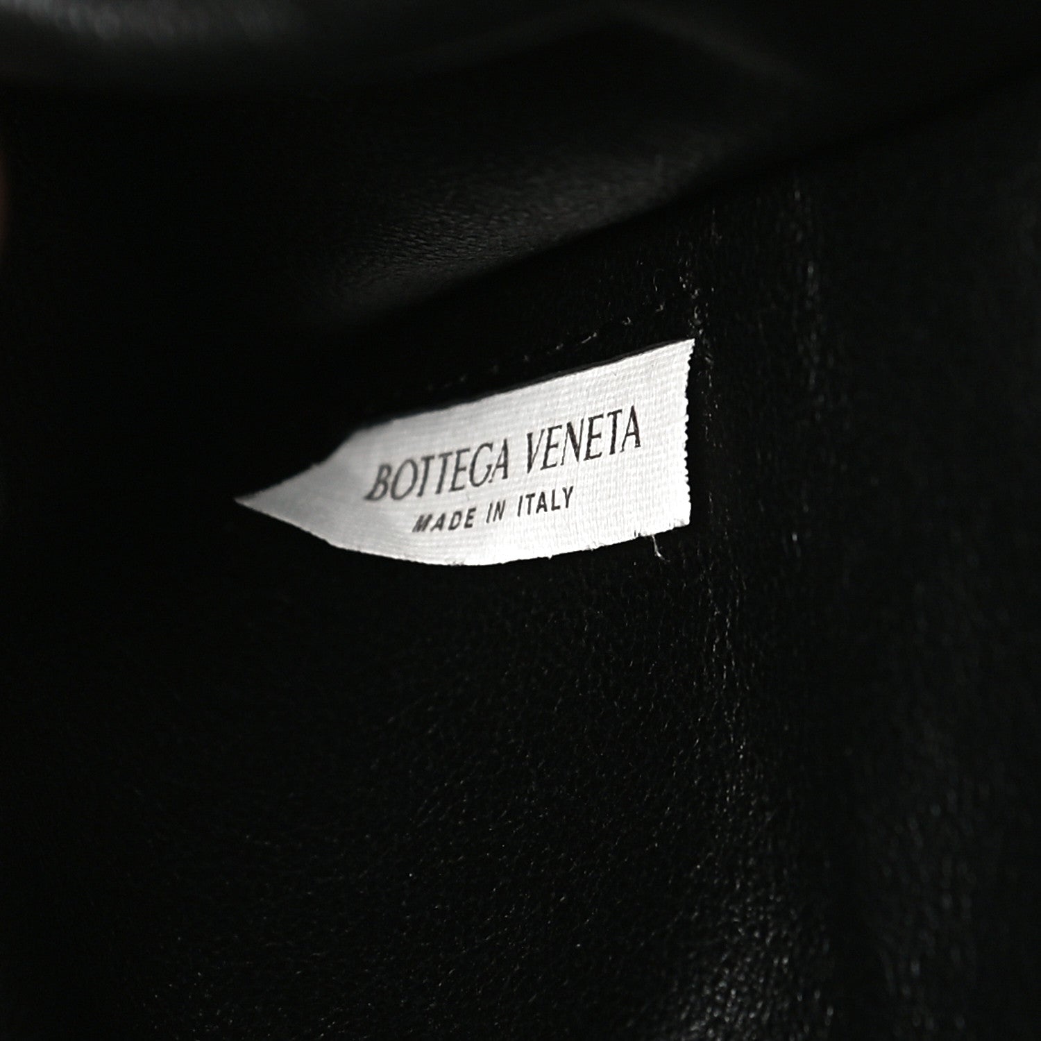 Bottega Veneta Calfskin Maxi Intrecciato Puffy Laptop Pouch Black 7 of 10