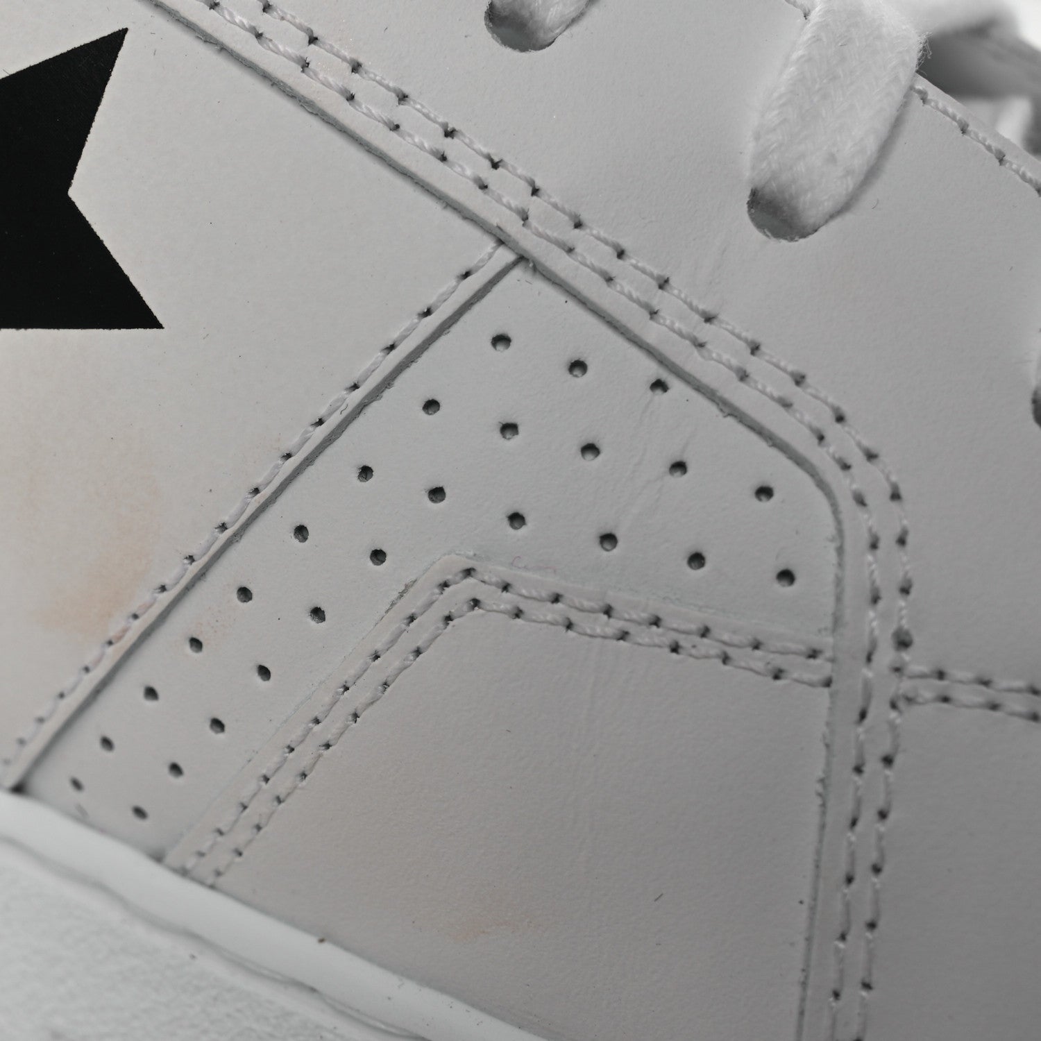 Christian Dior Calfskin Suede Dior Star Low Top Sneakers 41 White Black 13 of 14